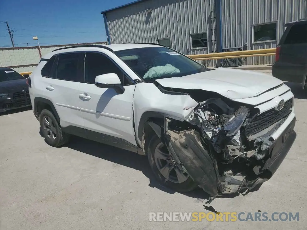 4 Photograph of a damaged car 2T3P1RFV0NC274807 TOYOTA RAV4 2022