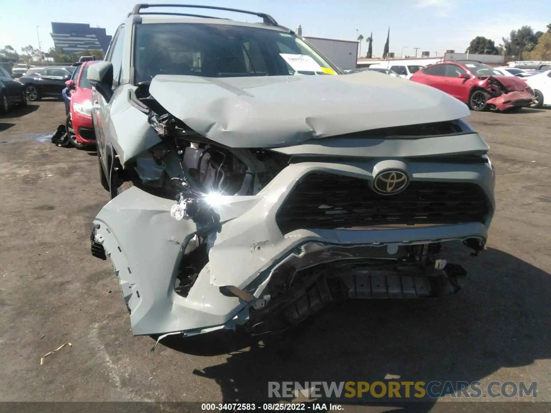 6 Photograph of a damaged car 2T3P1RFV0NW253583 TOYOTA RAV4 2022