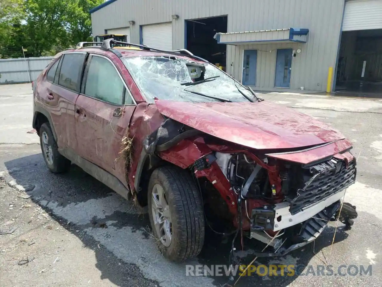 1 Photograph of a damaged car 2T3P1RFV0NW256581 TOYOTA RAV4 2022