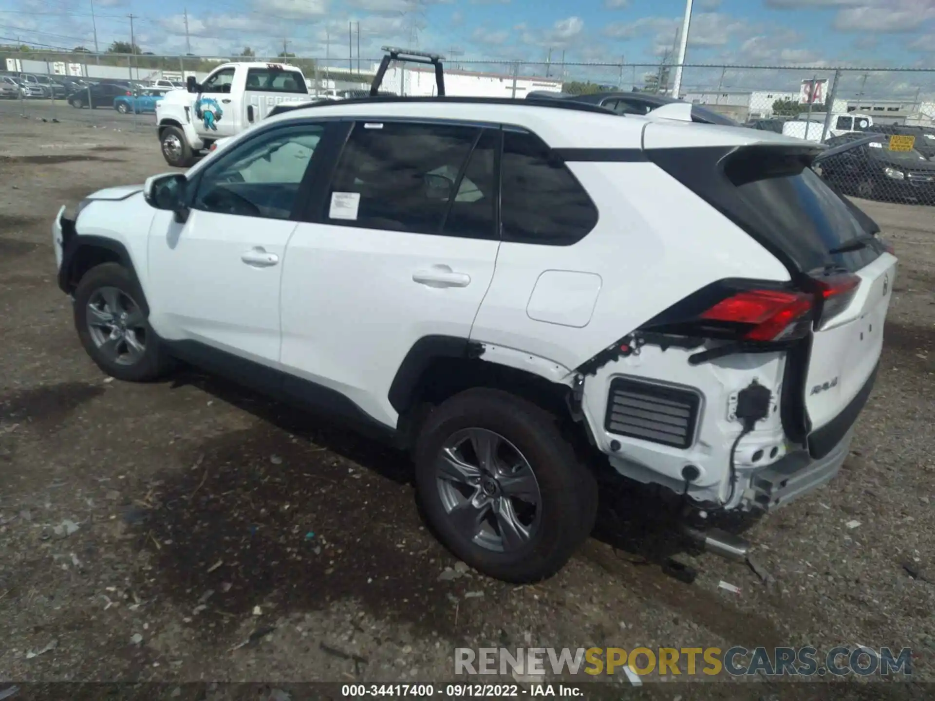 3 Photograph of a damaged car 2T3P1RFV0NW269668 TOYOTA RAV4 2022