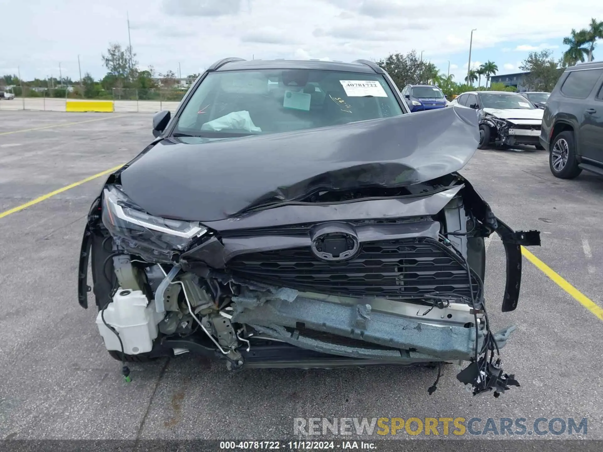 13 Photograph of a damaged car 2T3P1RFV0NW279536 TOYOTA RAV4 2022