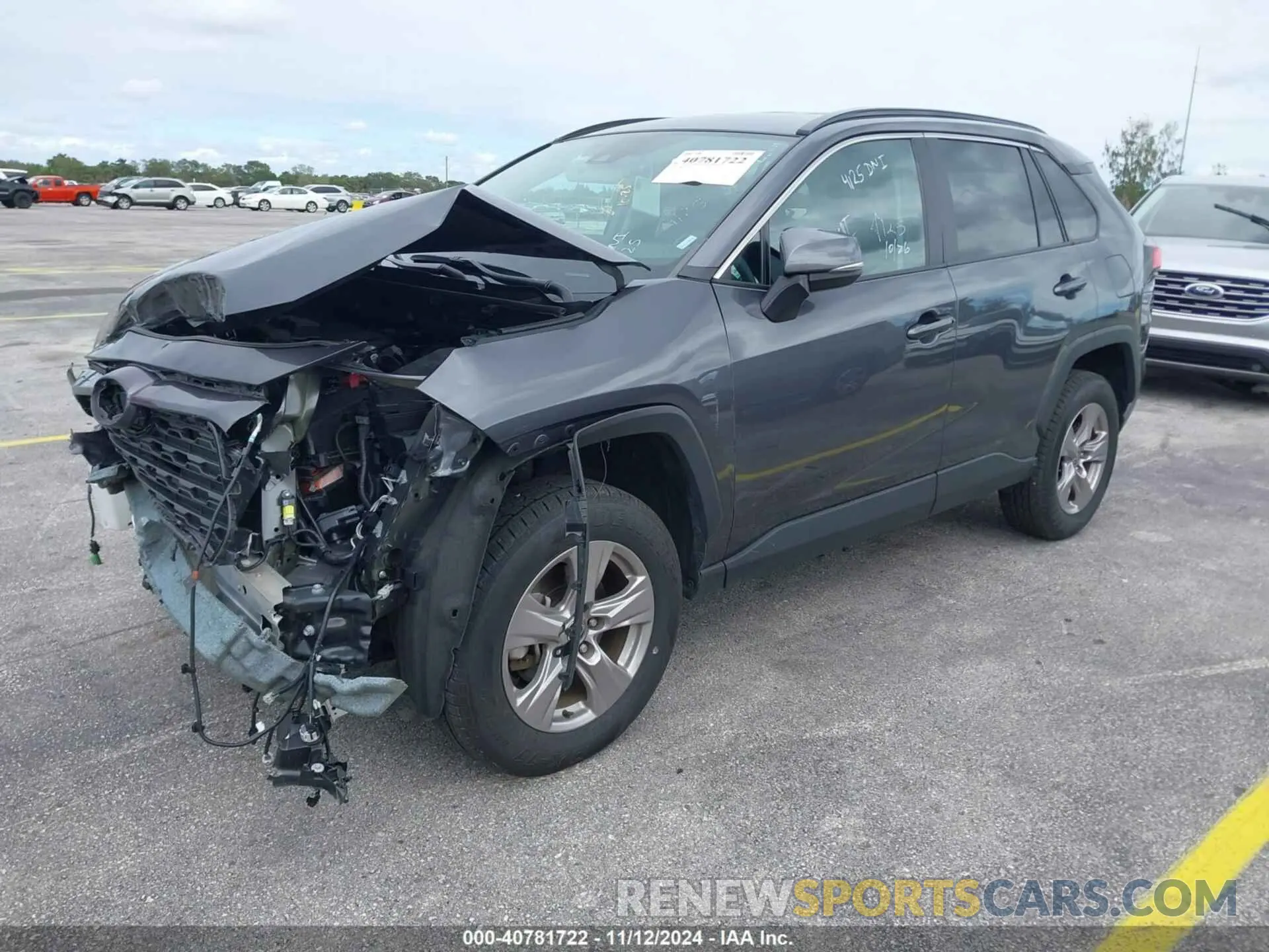 2 Photograph of a damaged car 2T3P1RFV0NW279536 TOYOTA RAV4 2022