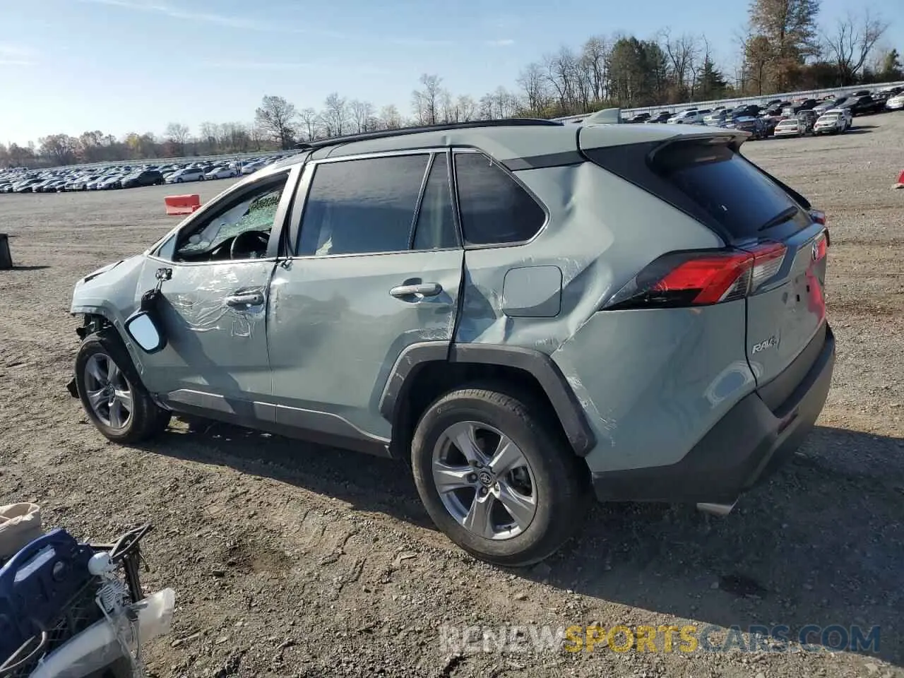 2 Photograph of a damaged car 2T3P1RFV0NW284168 TOYOTA RAV4 2022