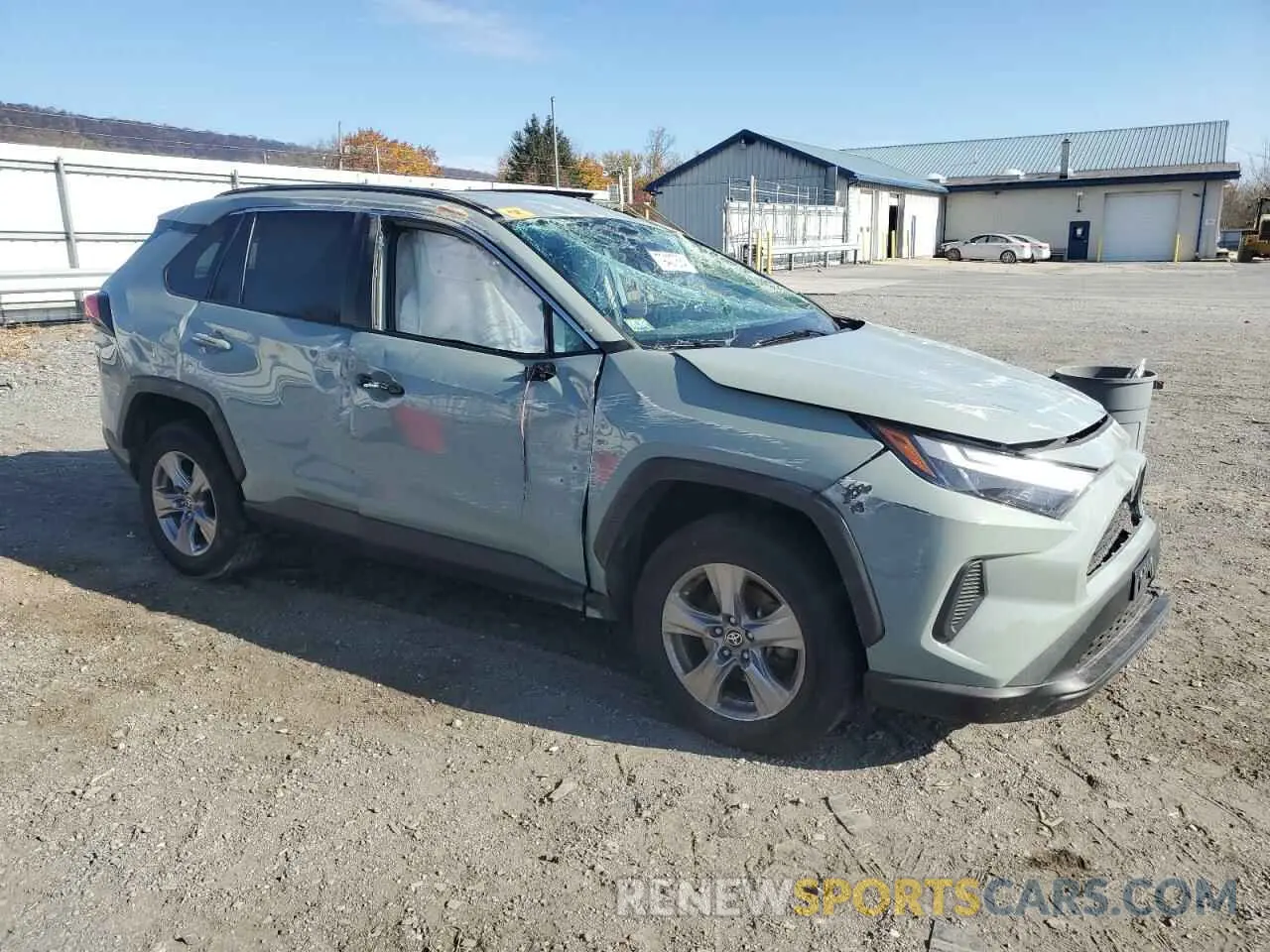 4 Photograph of a damaged car 2T3P1RFV0NW284168 TOYOTA RAV4 2022