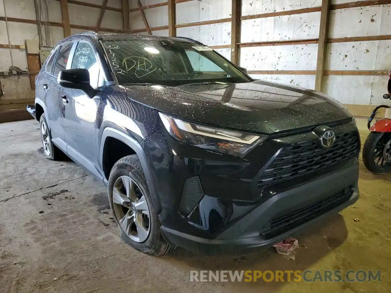 1 Photograph of a damaged car 2T3P1RFV0NW292383 TOYOTA RAV4 2022