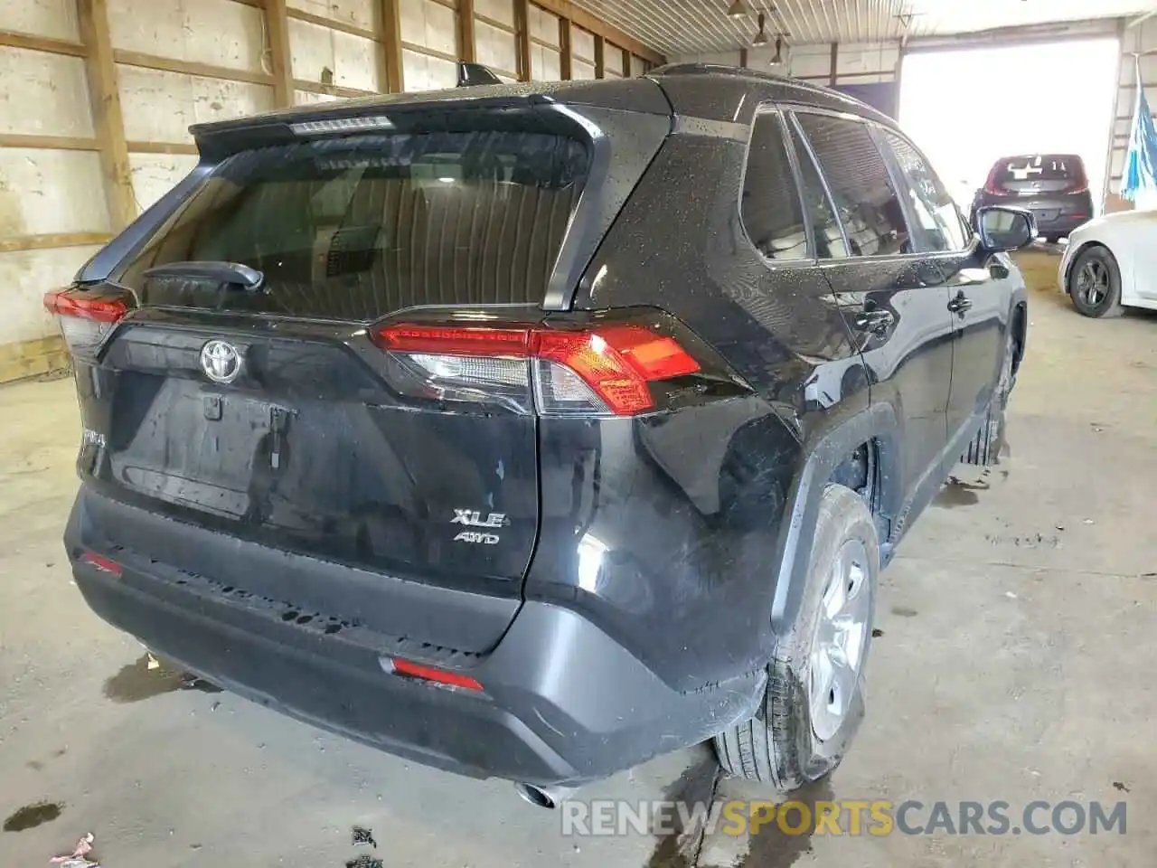 4 Photograph of a damaged car 2T3P1RFV0NW292383 TOYOTA RAV4 2022