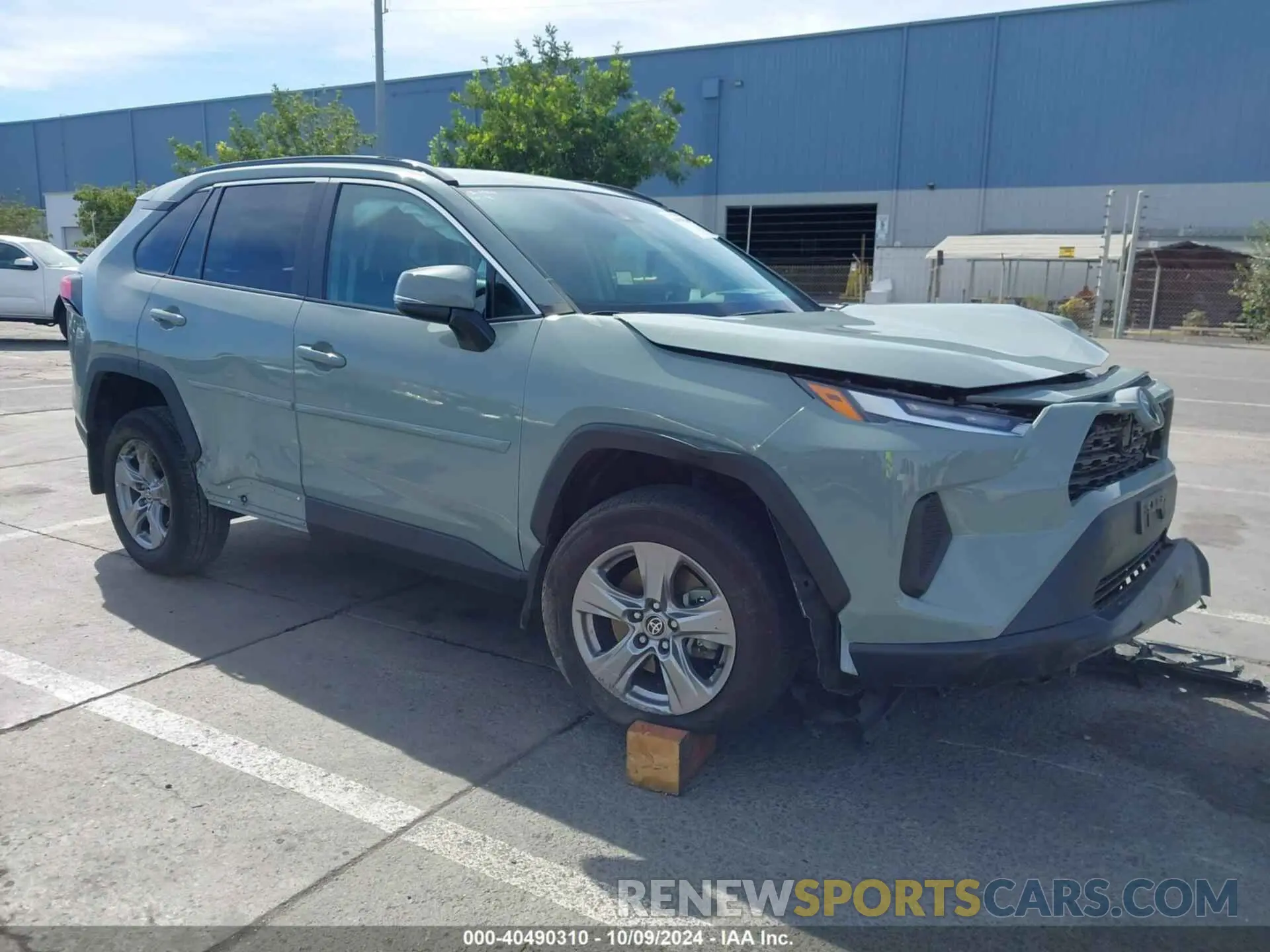1 Photograph of a damaged car 2T3P1RFV0NW296949 TOYOTA RAV4 2022