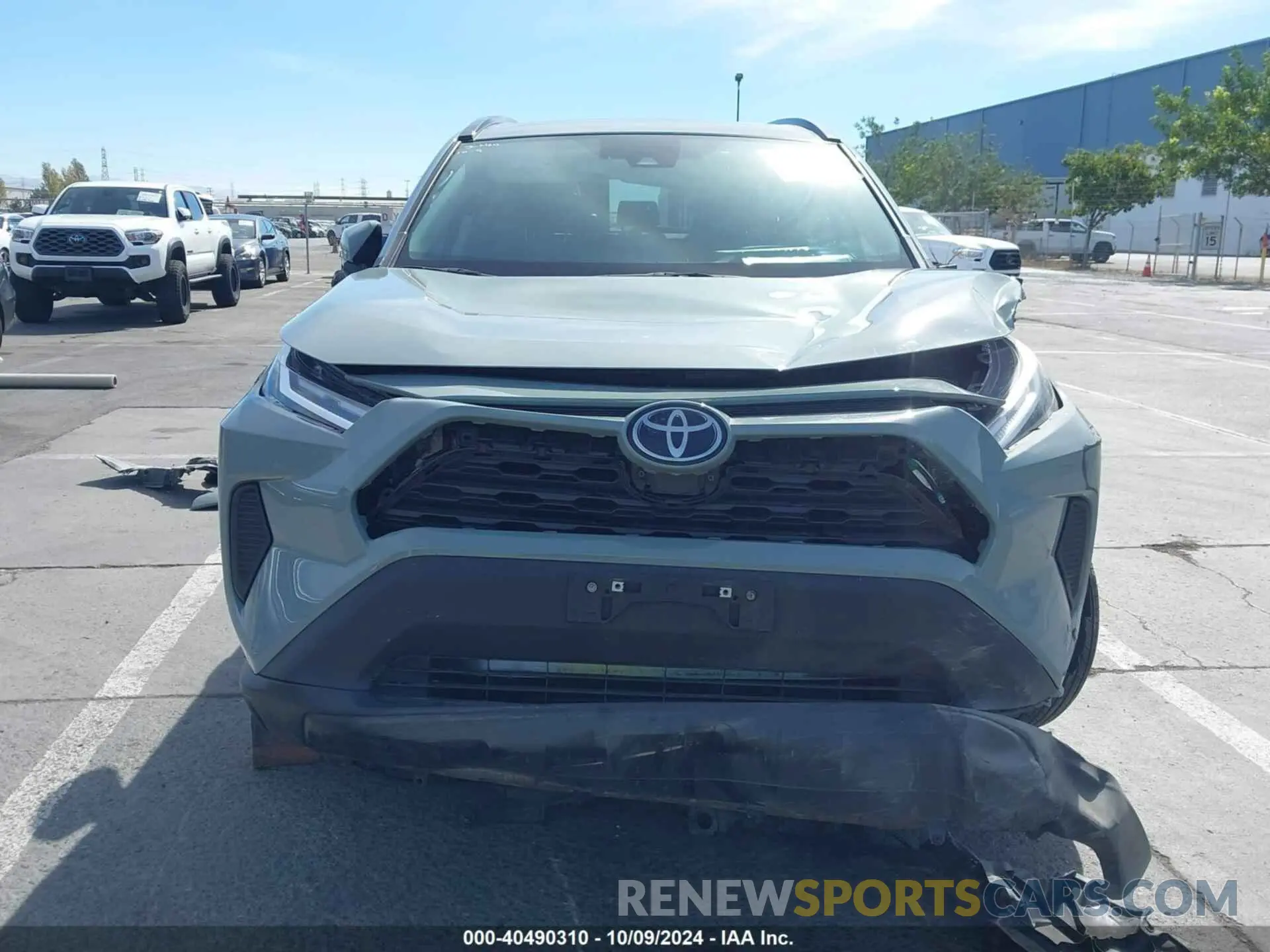 13 Photograph of a damaged car 2T3P1RFV0NW296949 TOYOTA RAV4 2022