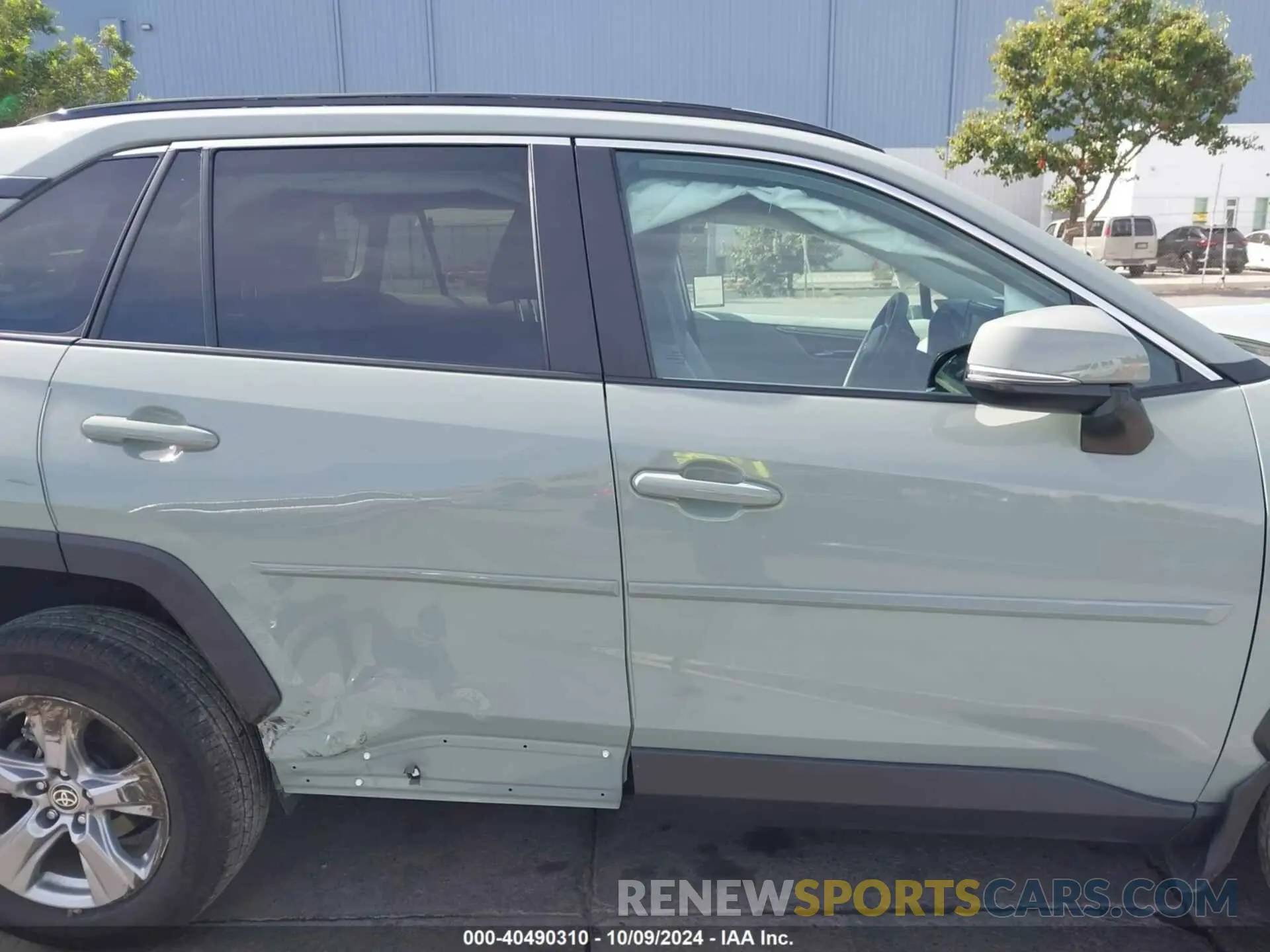 14 Photograph of a damaged car 2T3P1RFV0NW296949 TOYOTA RAV4 2022