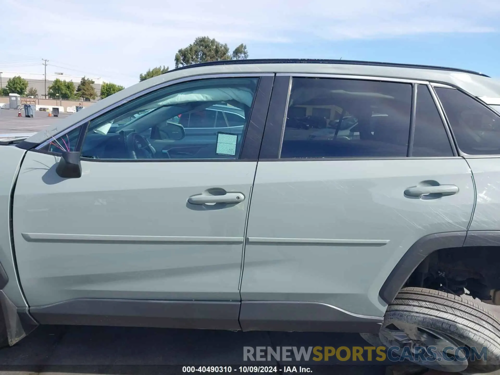 15 Photograph of a damaged car 2T3P1RFV0NW296949 TOYOTA RAV4 2022