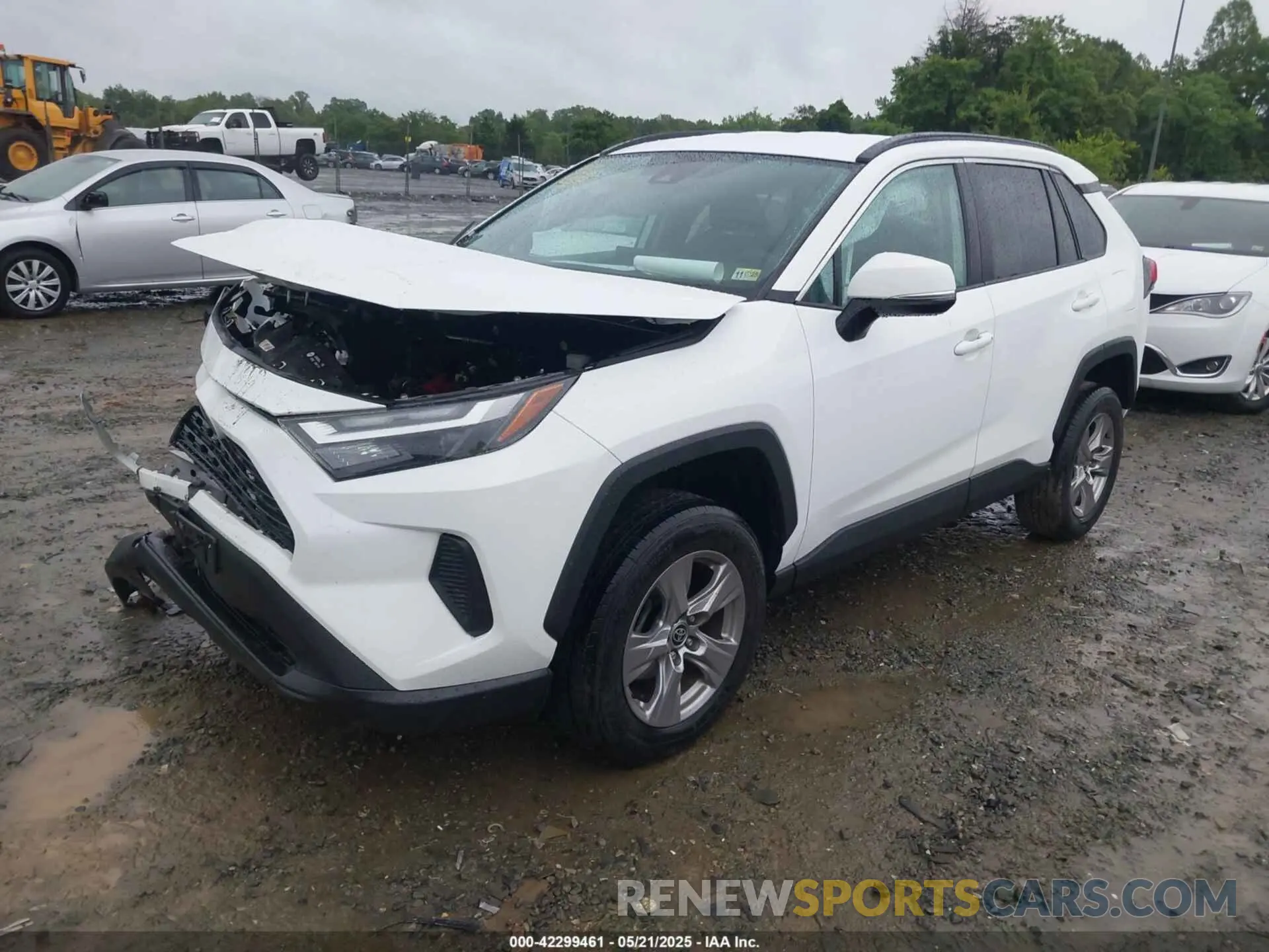 2 Photograph of a damaged car 2T3P1RFV1NC275822 TOYOTA RAV4 2022