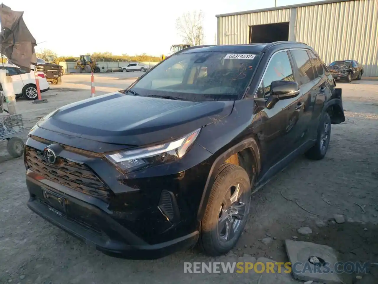 2 Photograph of a damaged car 2T3P1RFV1NC282334 TOYOTA RAV4 2022