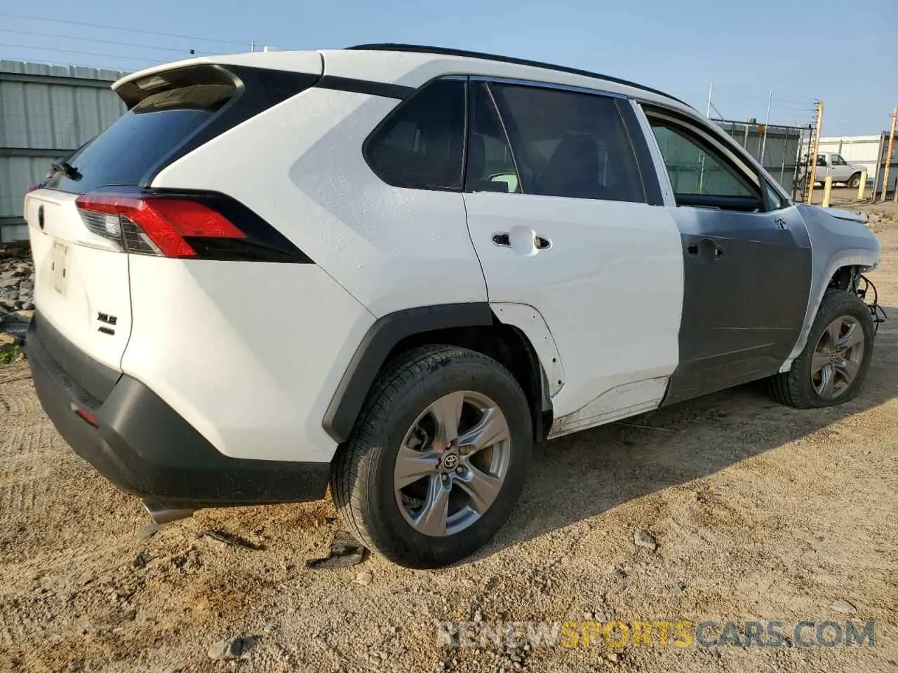 3 Photograph of a damaged car 2T3P1RFV1NW253432 TOYOTA RAV4 2022