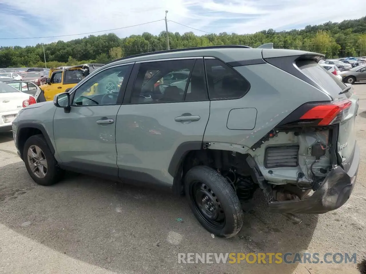 2 Photograph of a damaged car 2T3P1RFV1NW270005 TOYOTA RAV4 2022
