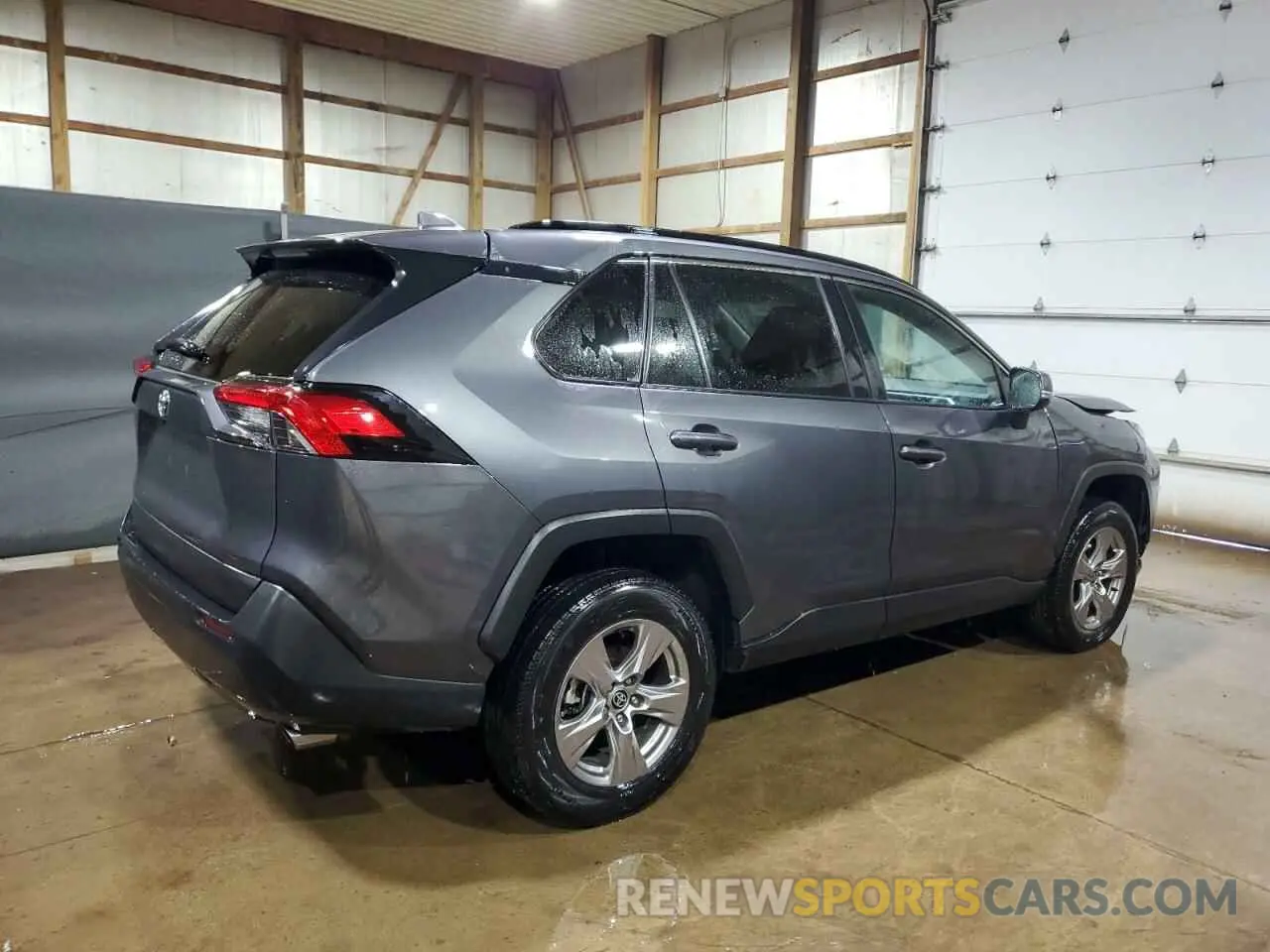 3 Photograph of a damaged car 2T3P1RFV1NW298970 TOYOTA RAV4 2022