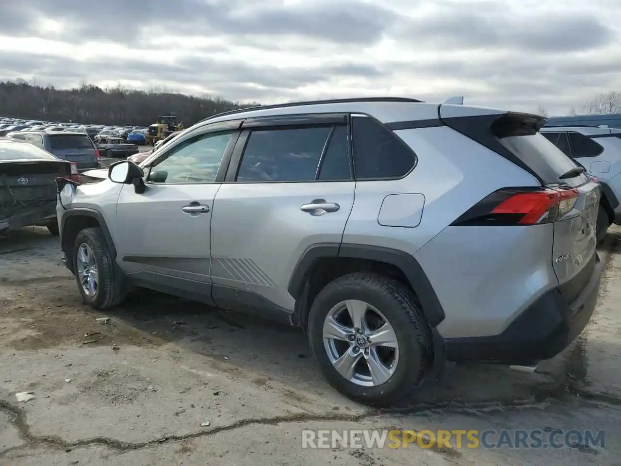 2 Photograph of a damaged car 2T3P1RFV1NW304590 TOYOTA RAV4 2022