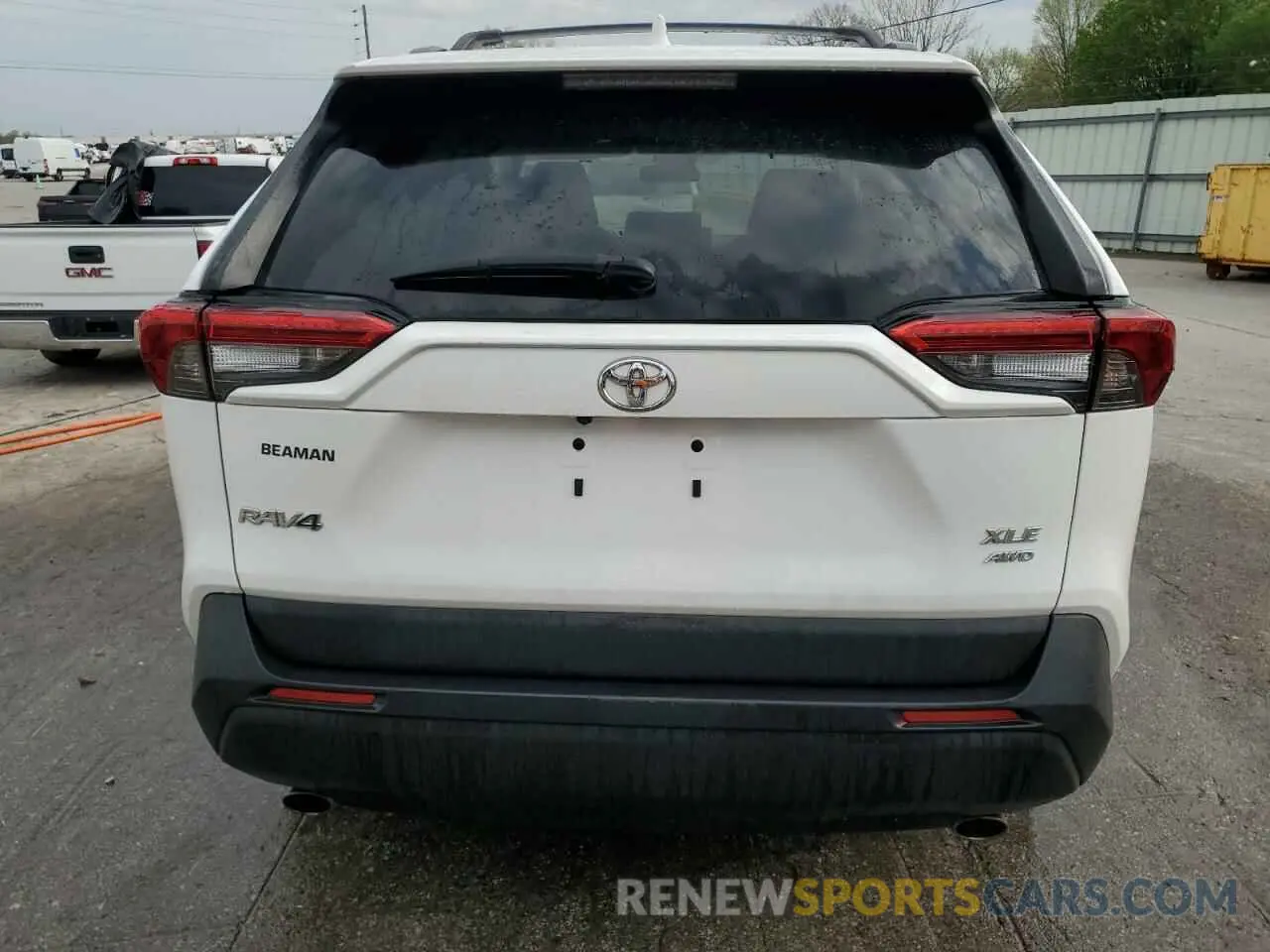 6 Photograph of a damaged car 2T3P1RFV2NC267552 TOYOTA RAV4 2022