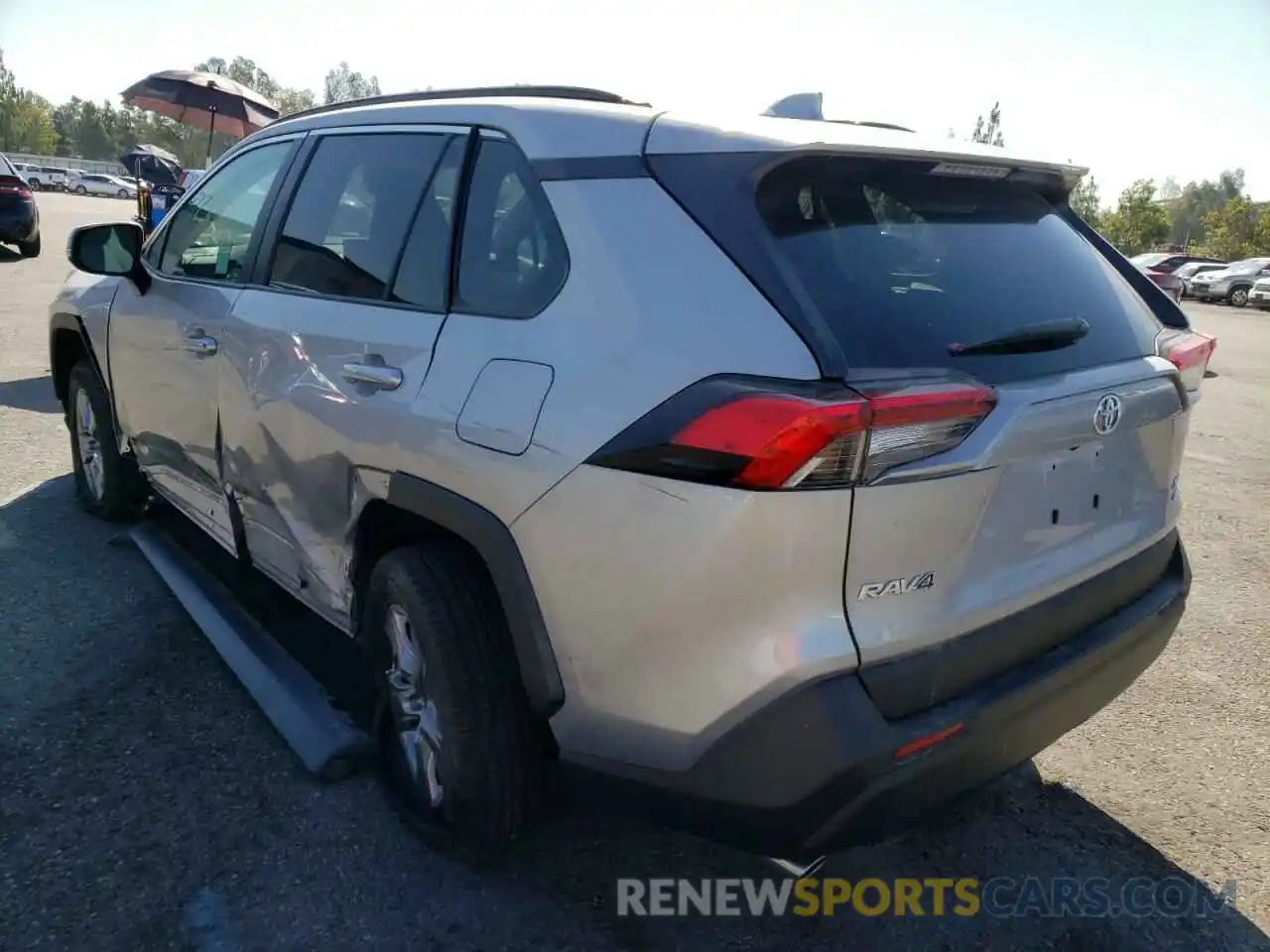 3 Photograph of a damaged car 2T3P1RFV2NC268314 TOYOTA RAV4 2022