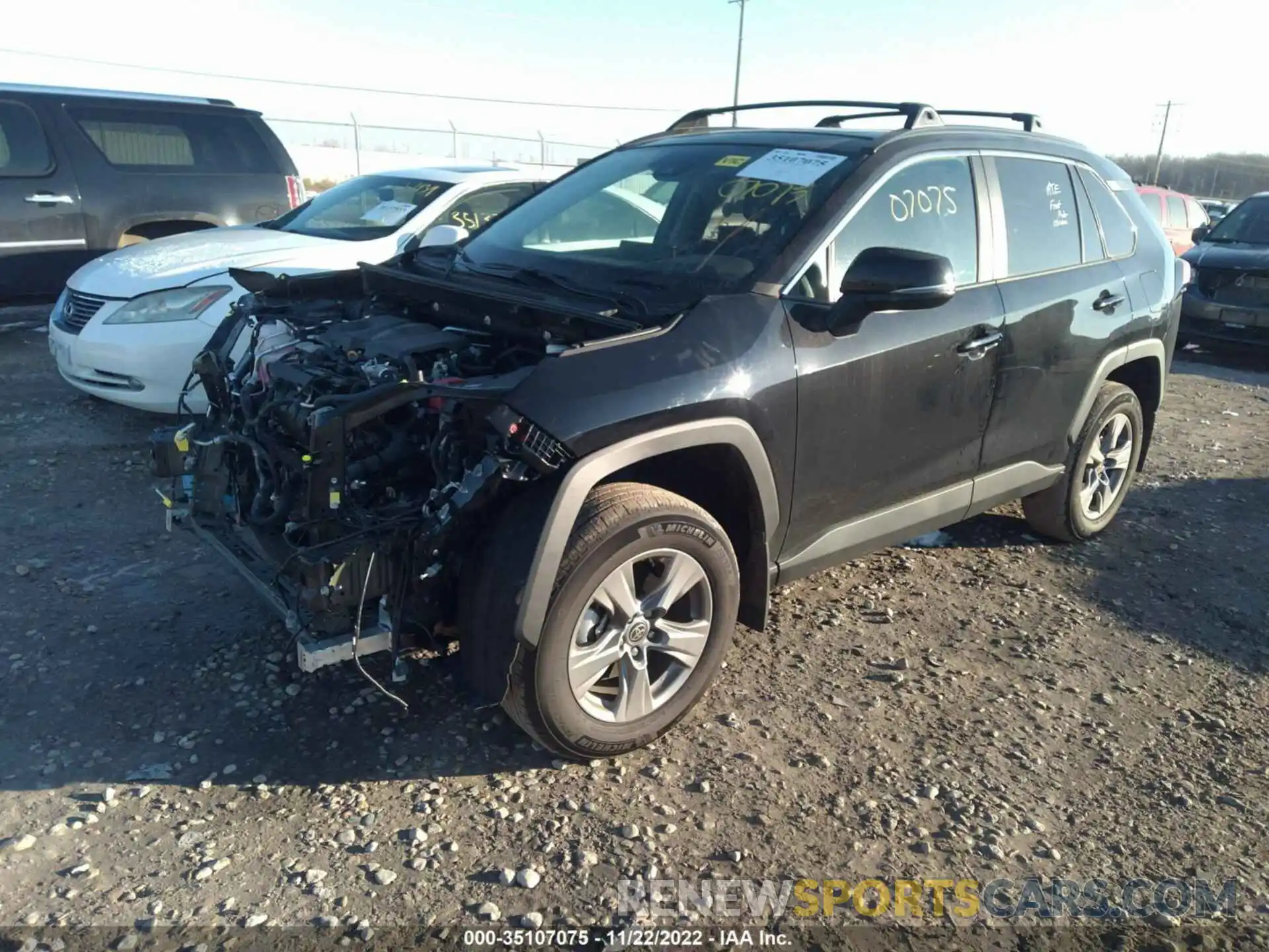 2 Photograph of a damaged car 2T3P1RFV2NC270175 TOYOTA RAV4 2022