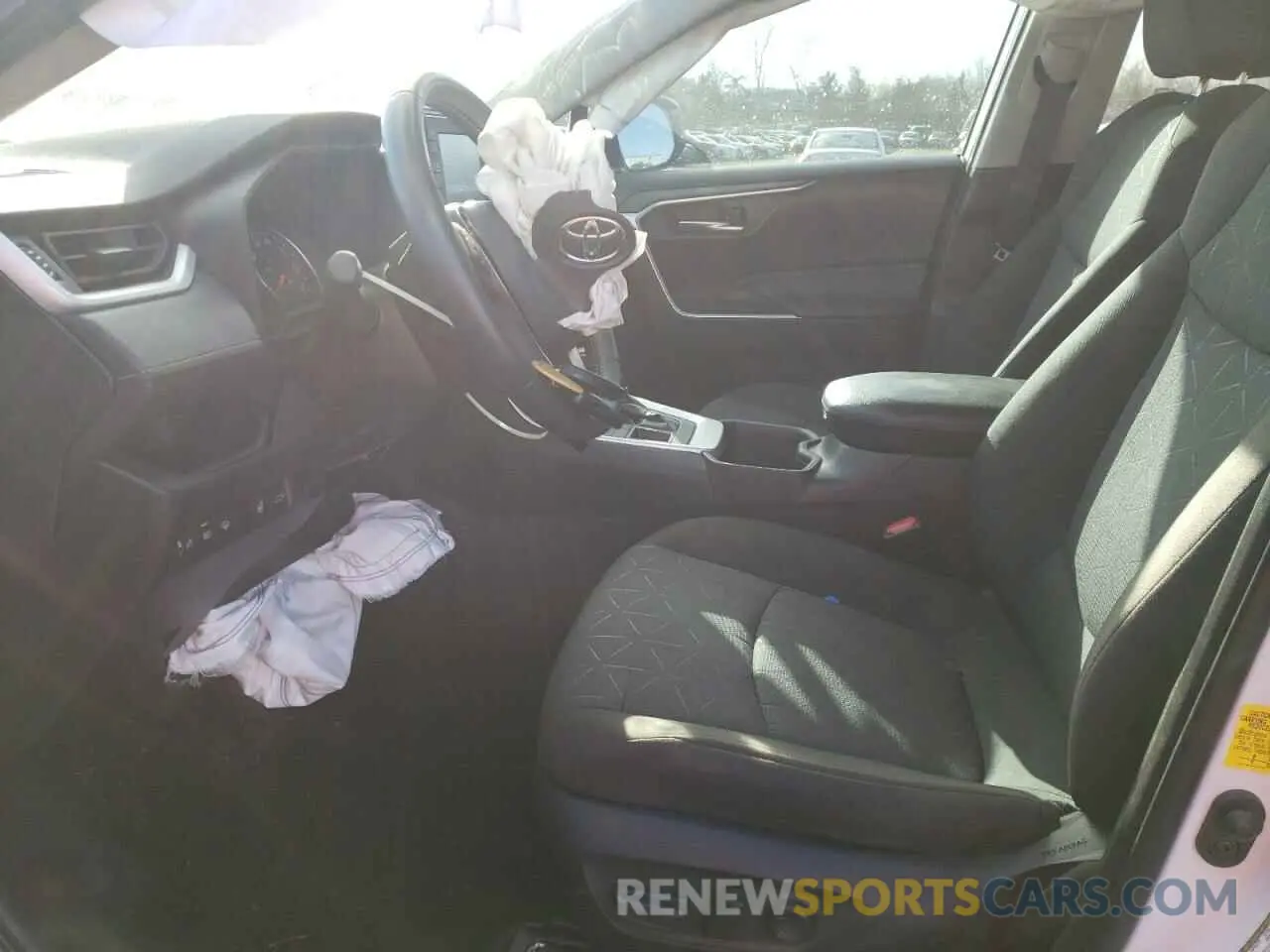 7 Photograph of a damaged car 2T3P1RFV2NC274355 TOYOTA RAV4 2022