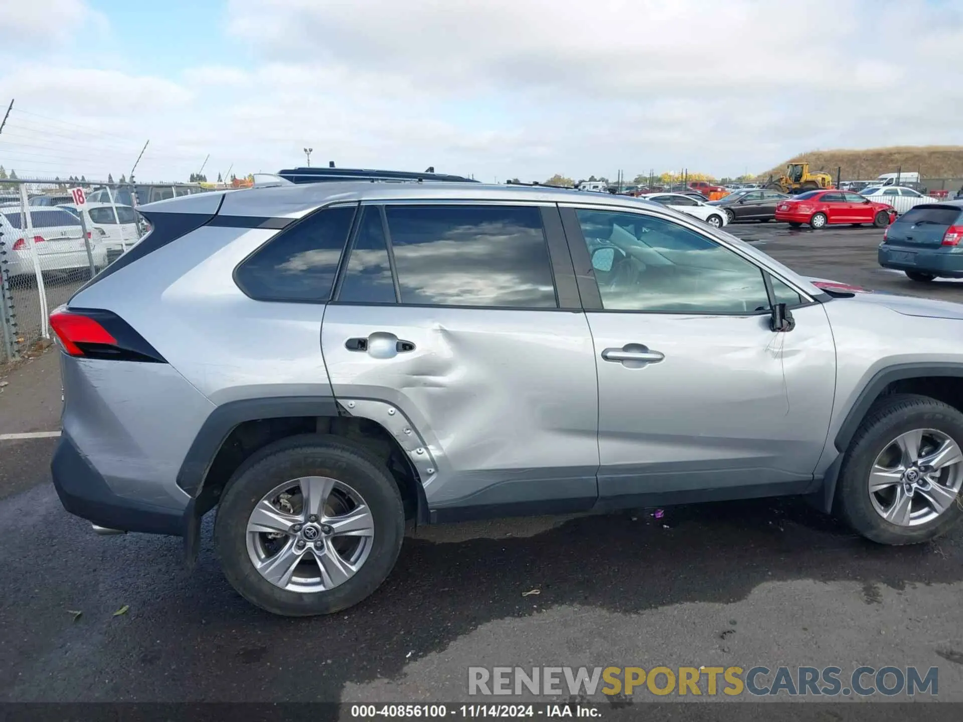 6 Photograph of a damaged car 2T3P1RFV2NC274405 TOYOTA RAV4 2022