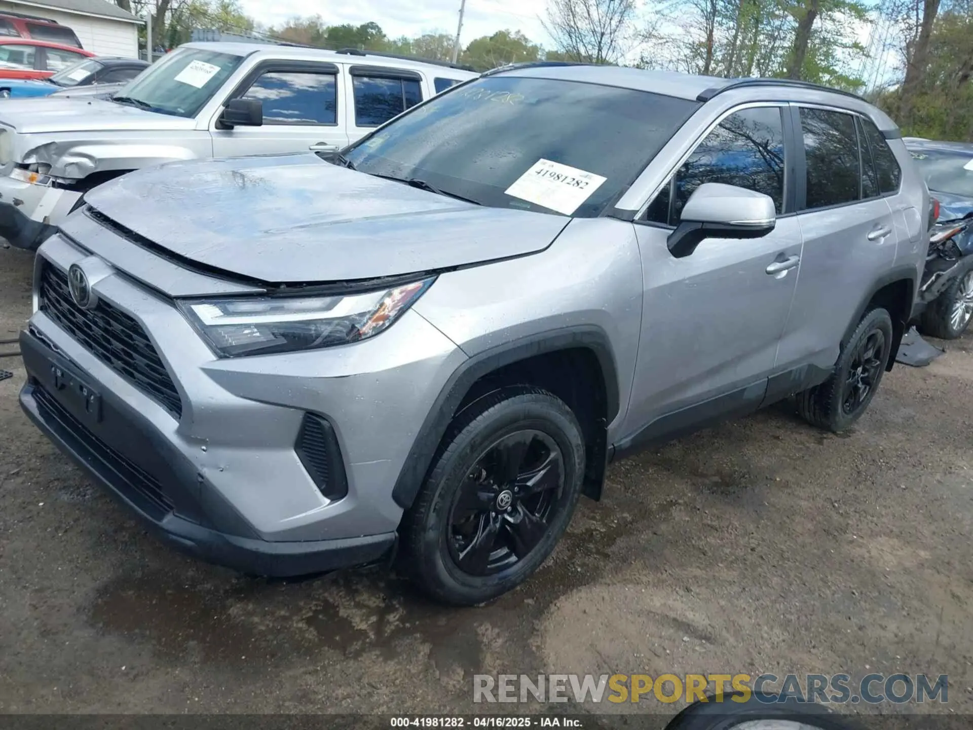 2 Photograph of a damaged car 2T3P1RFV2NC316877 TOYOTA RAV4 2022