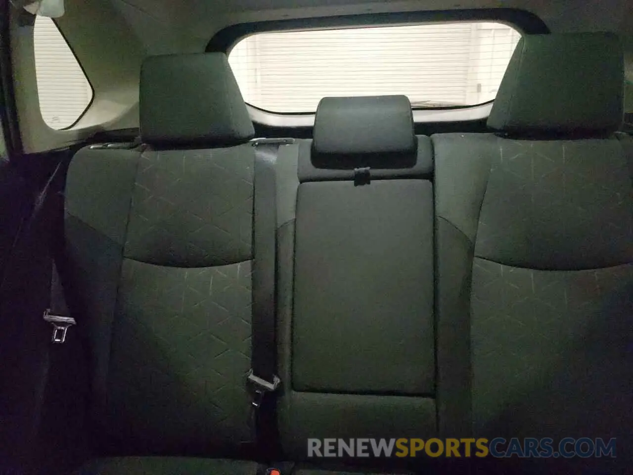 10 Photograph of a damaged car 2T3P1RFV2NW265511 TOYOTA RAV4 2022