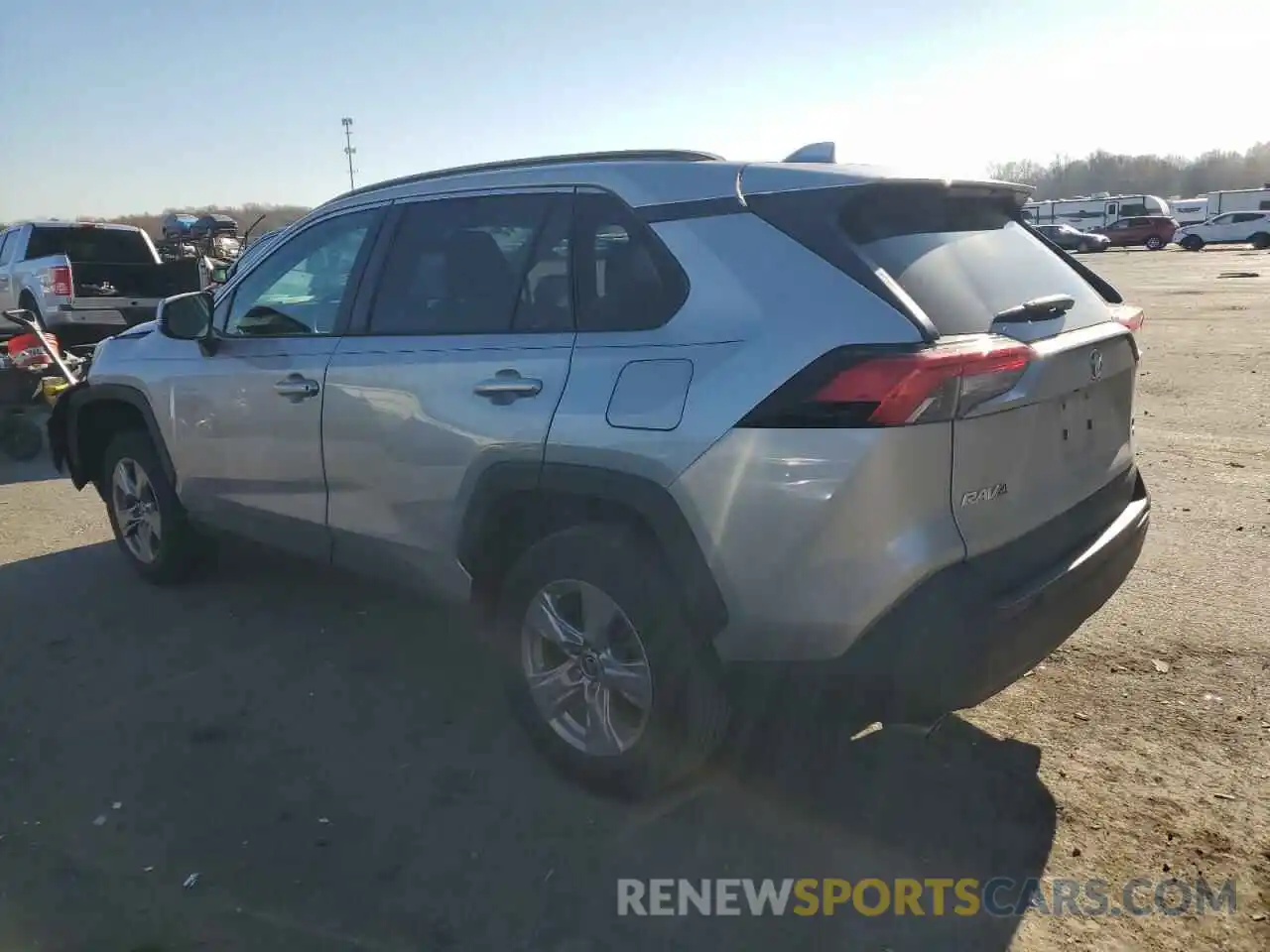 2 Photograph of a damaged car 2T3P1RFV2NW275200 TOYOTA RAV4 2022