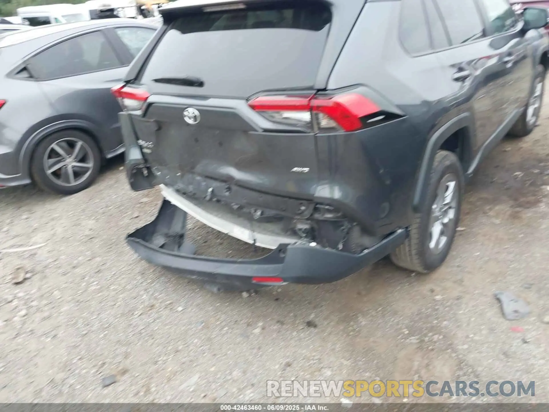 6 Photograph of a damaged car 2T3P1RFV2NW285709 TOYOTA RAV4 2022