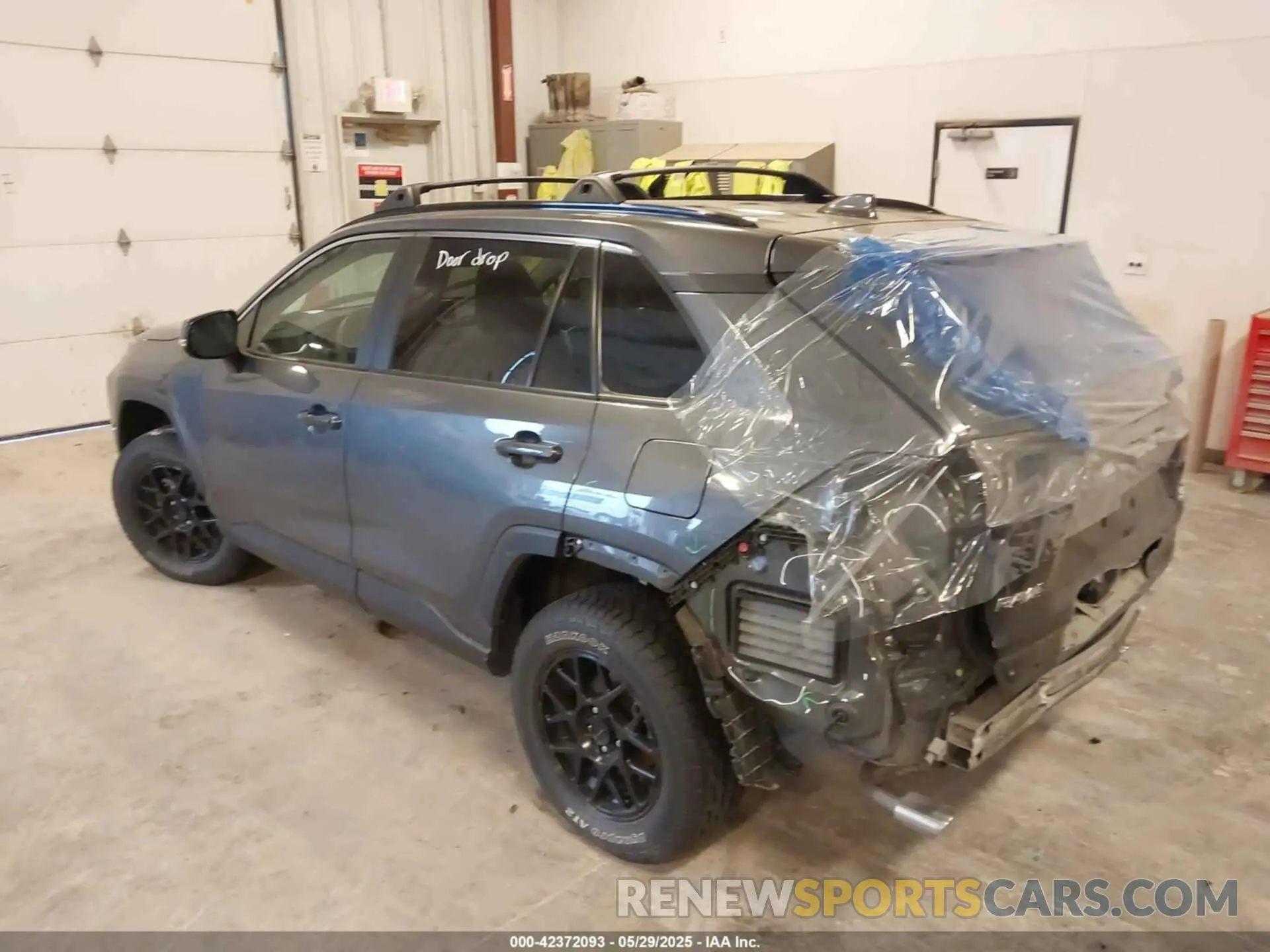 3 Photograph of a damaged car 2T3P1RFV3NC259542 TOYOTA RAV4 2022