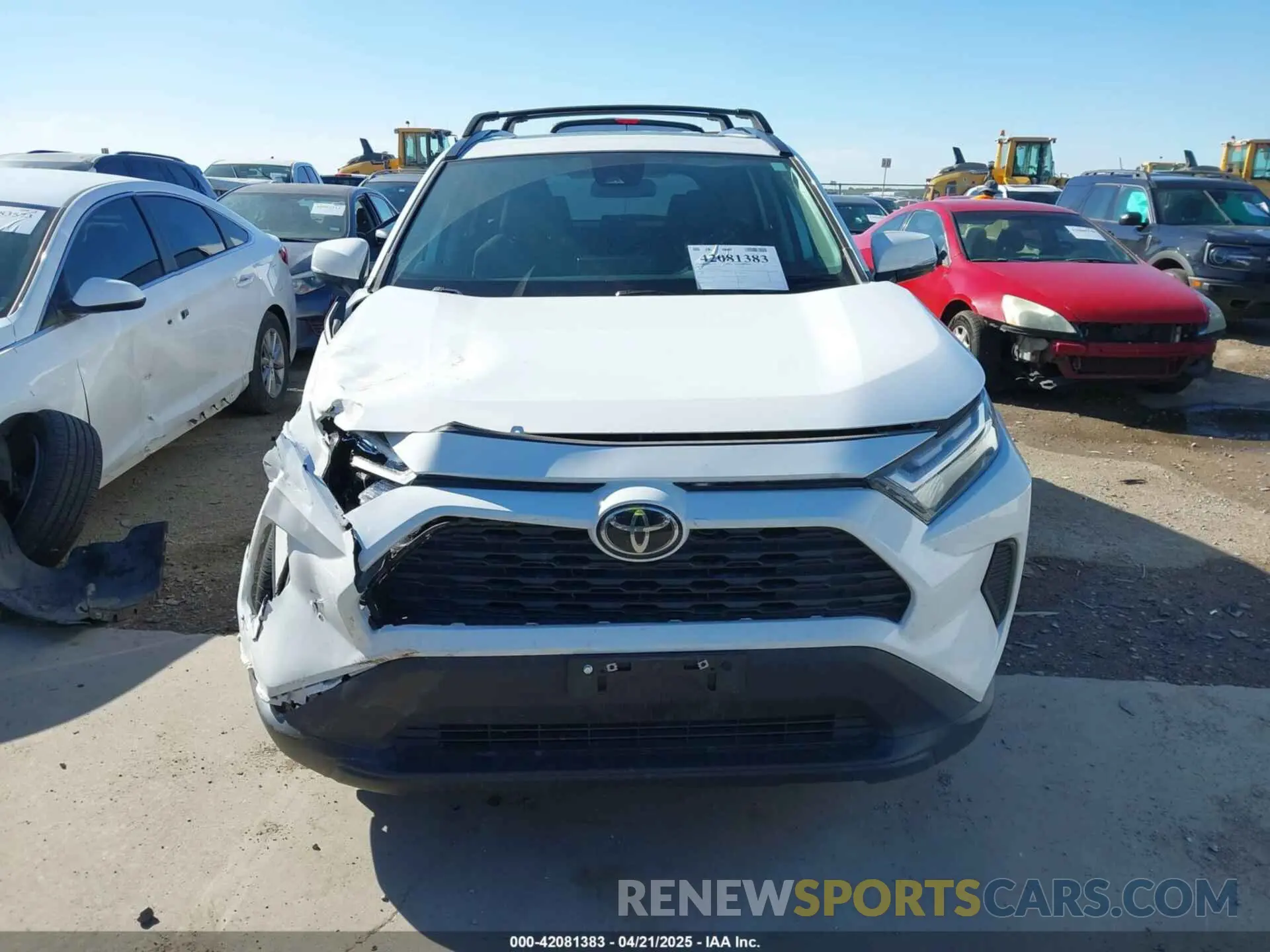 12 Photograph of a damaged car 2T3P1RFV3NC286143 TOYOTA RAV4 2022