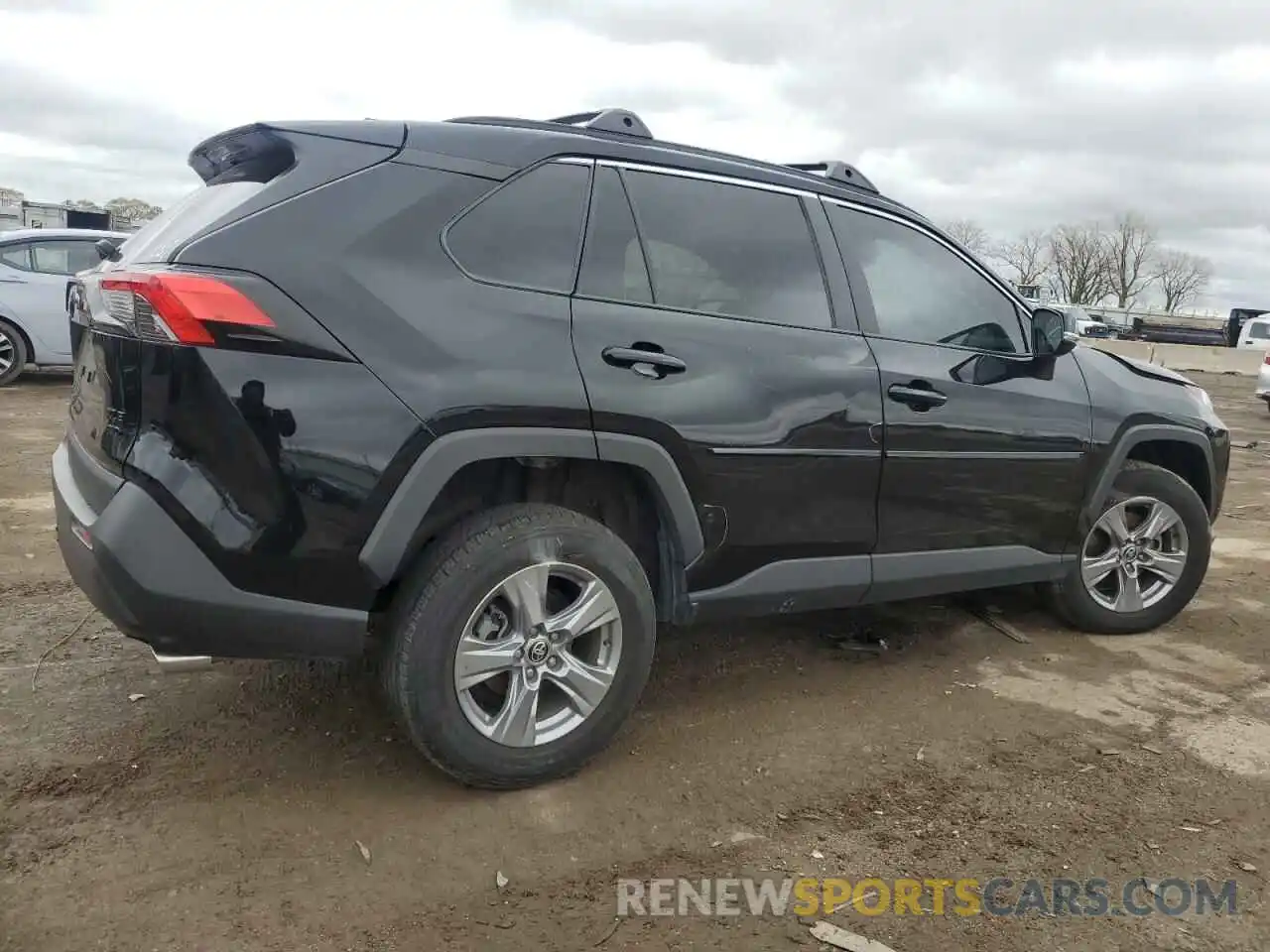 3 Photograph of a damaged car 2T3P1RFV3NW267669 TOYOTA RAV4 2022