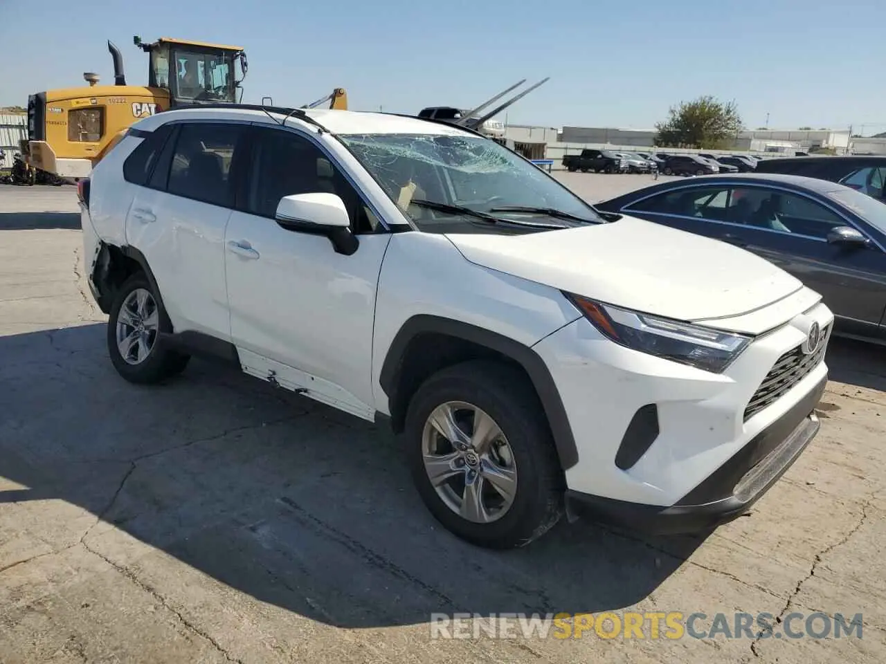 4 Photograph of a damaged car 2T3P1RFV3NW271673 TOYOTA RAV4 2022