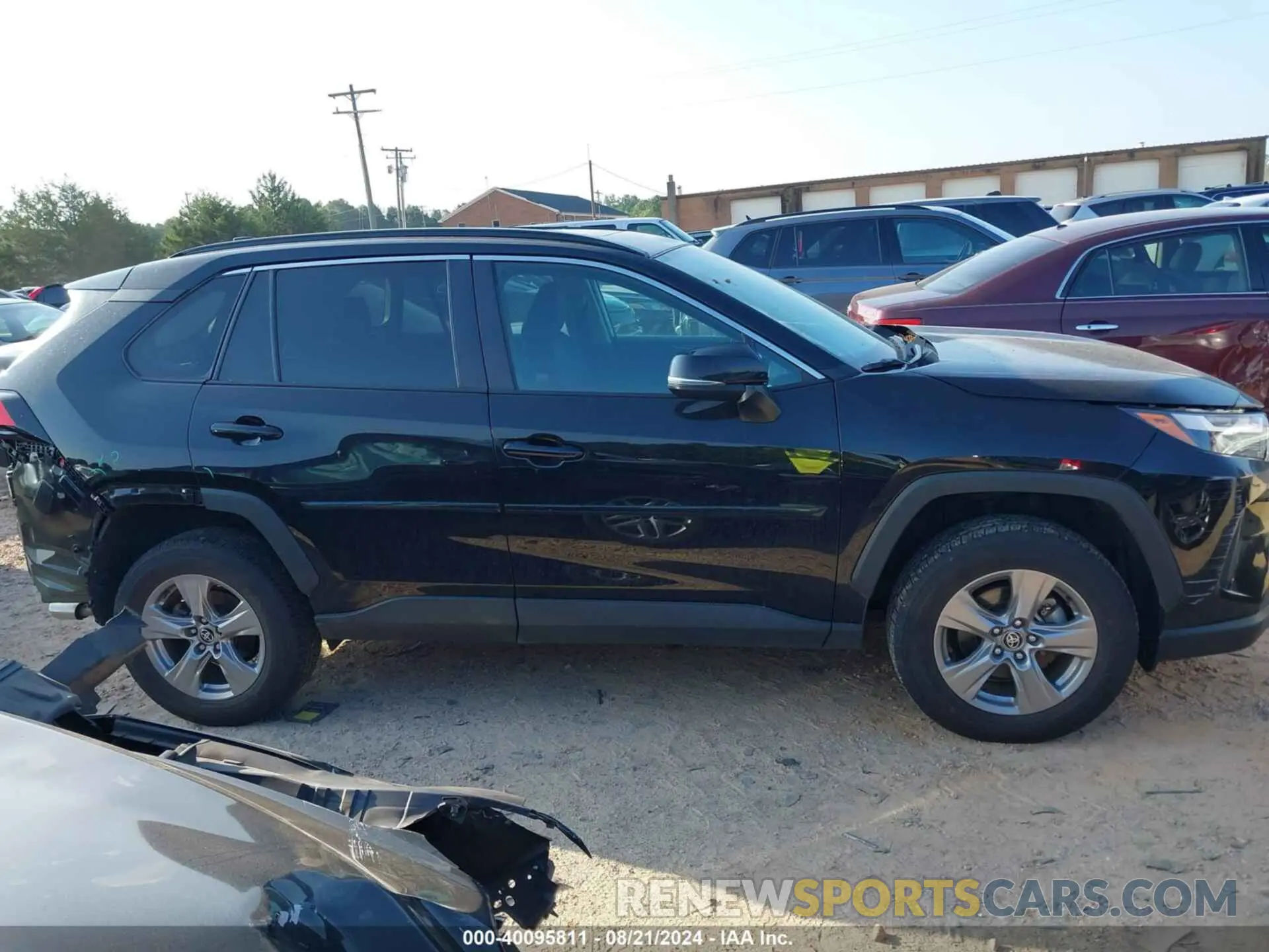 13 Photograph of a damaged car 2T3P1RFV3NW278848 TOYOTA RAV4 2022