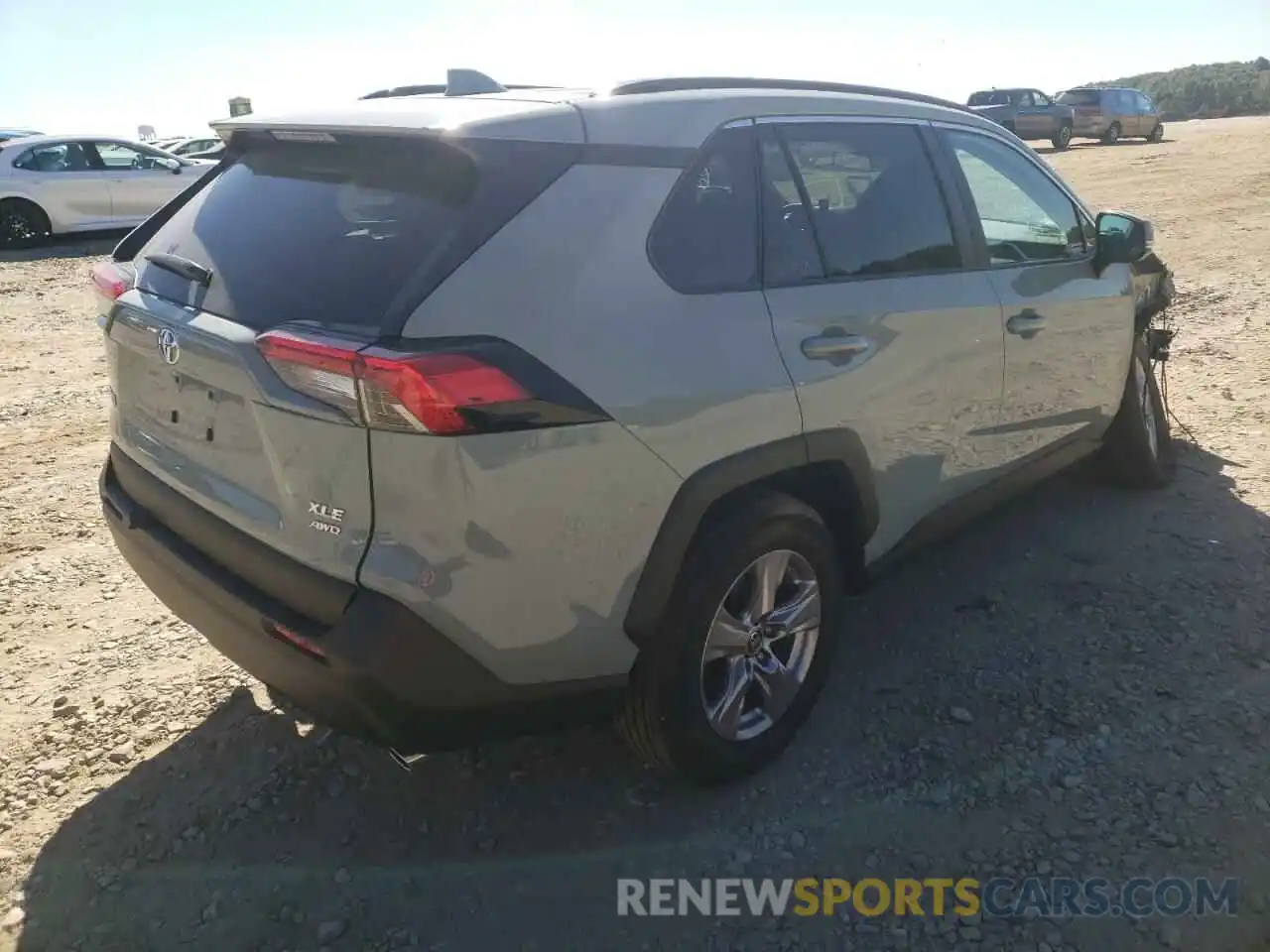 4 Photograph of a damaged car 2T3P1RFV3NW296489 TOYOTA RAV4 2022