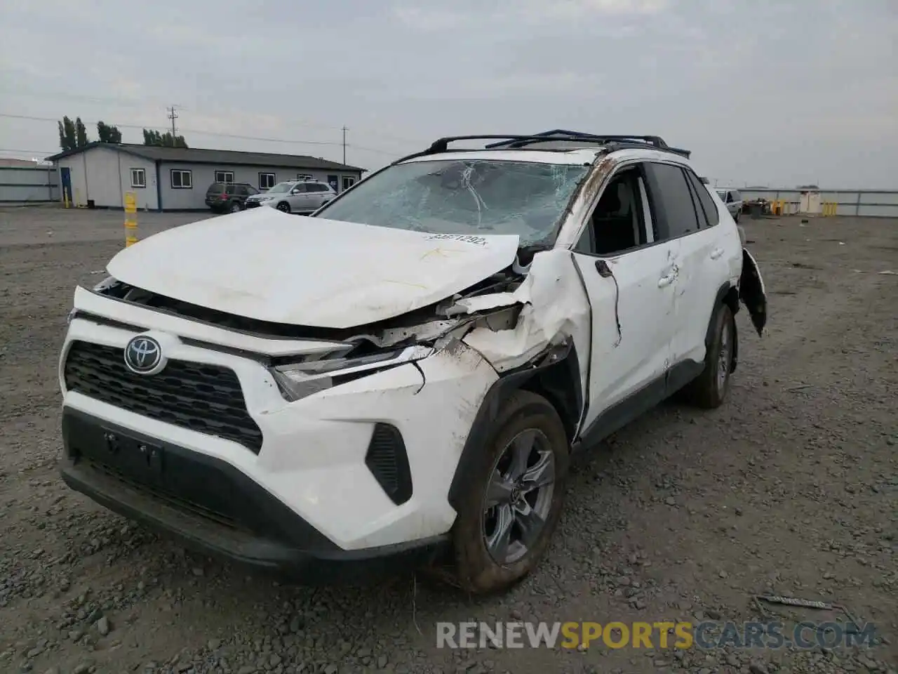 2 Photograph of a damaged car 2T3P1RFV4NC265821 TOYOTA RAV4 2022