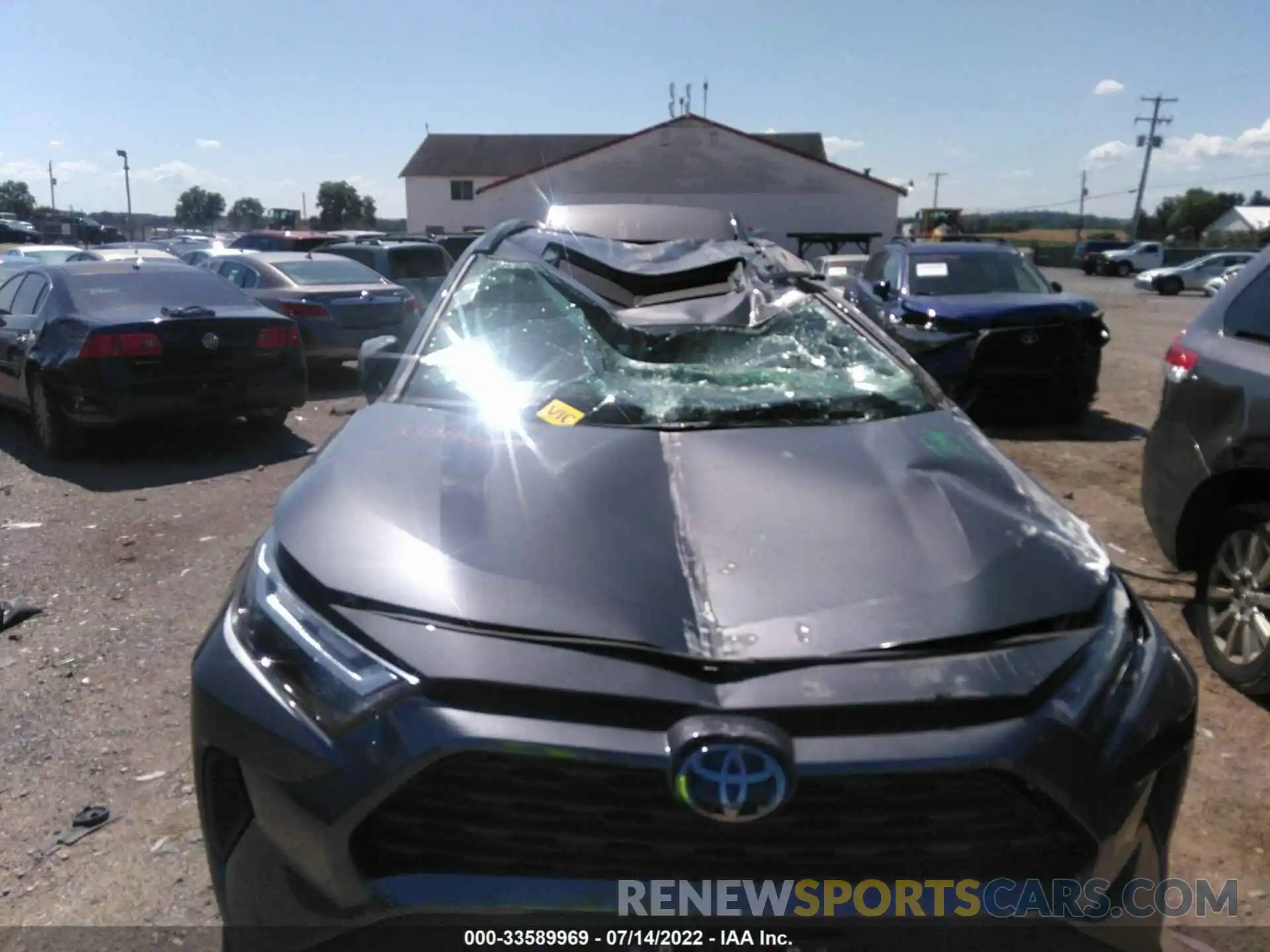 6 Photograph of a damaged car 2T3P1RFV4NC267536 TOYOTA RAV4 2022