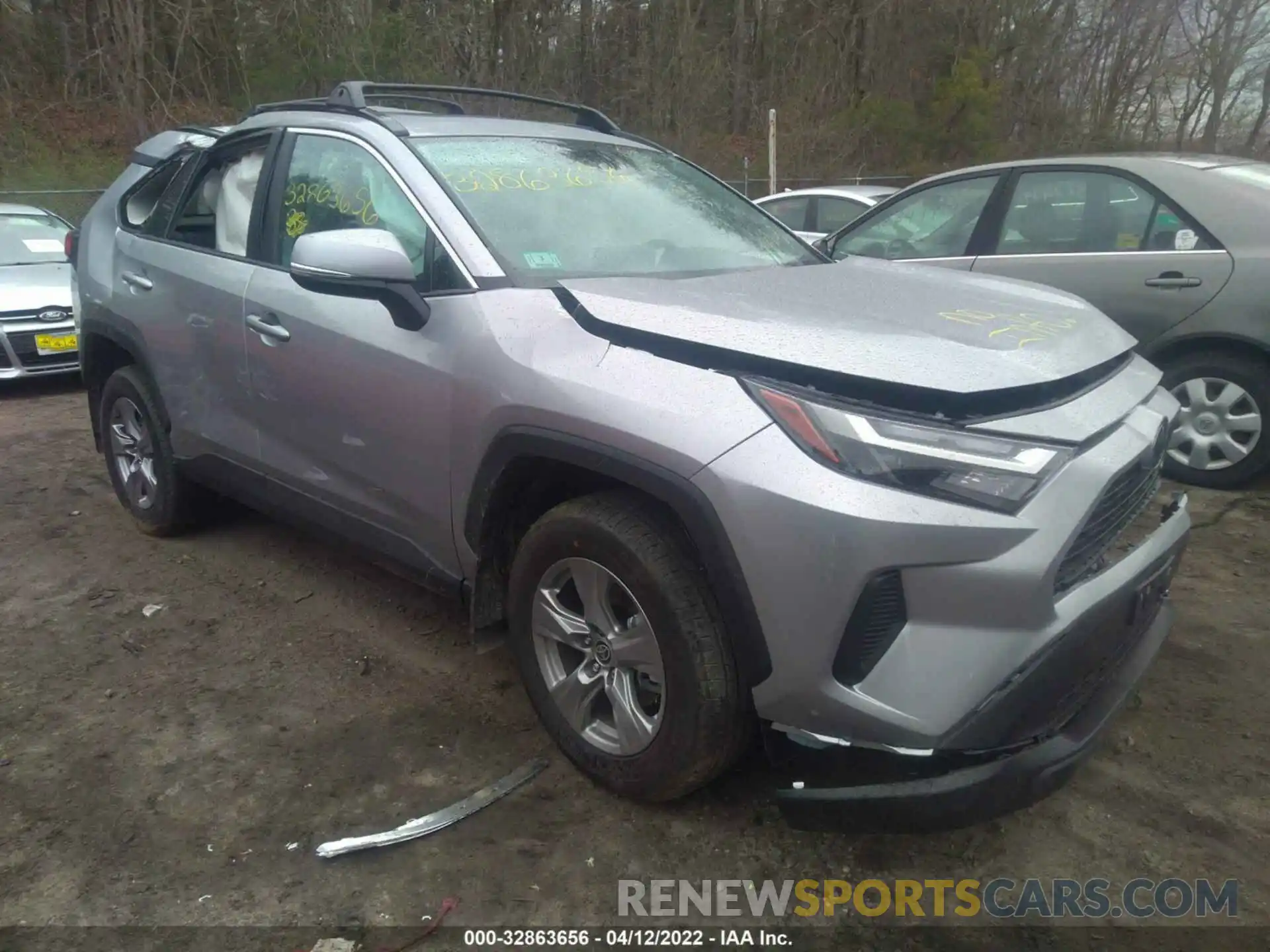 1 Photograph of a damaged car 2T3P1RFV4NC273059 TOYOTA RAV4 2022