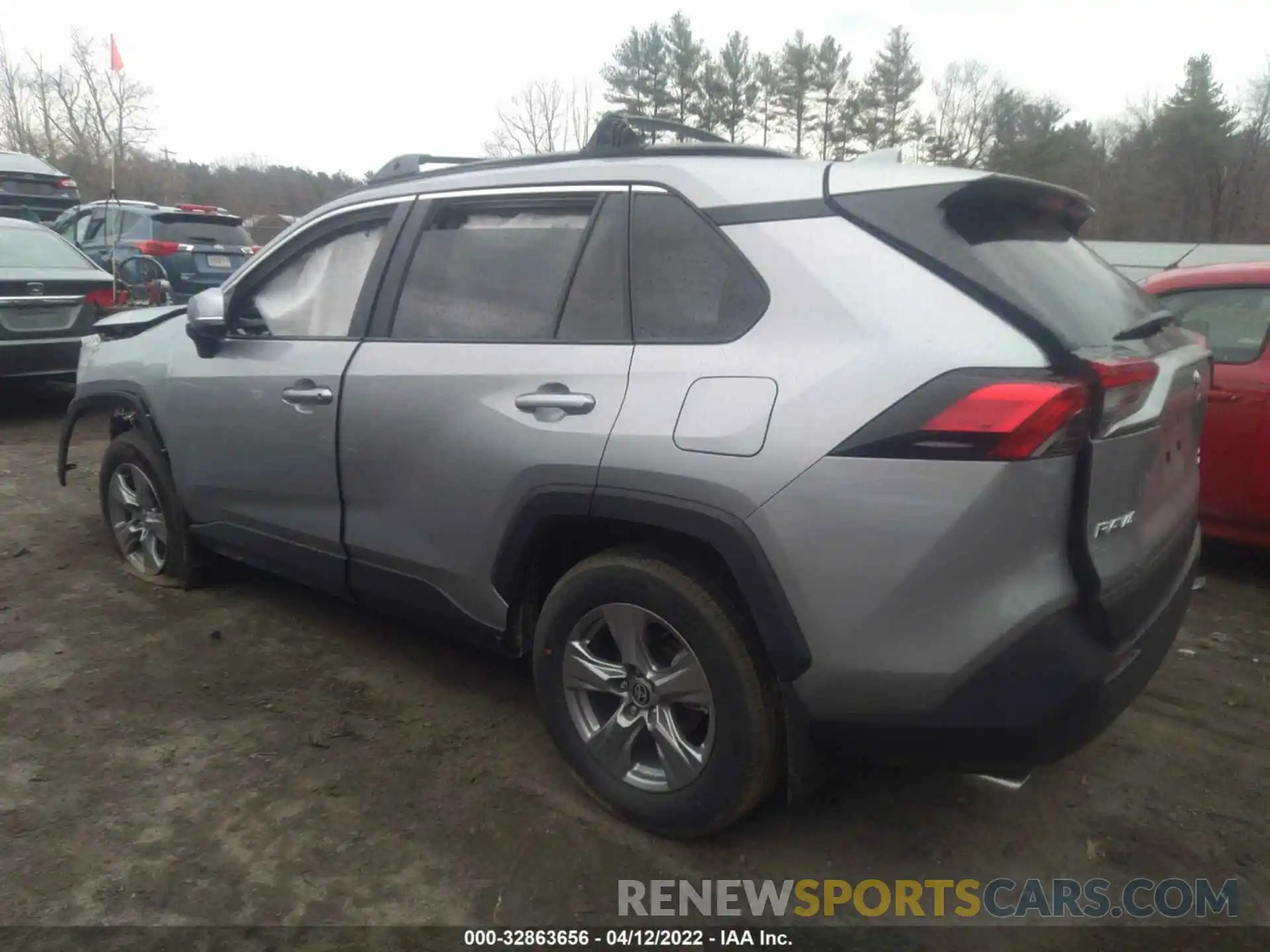 3 Photograph of a damaged car 2T3P1RFV4NC273059 TOYOTA RAV4 2022