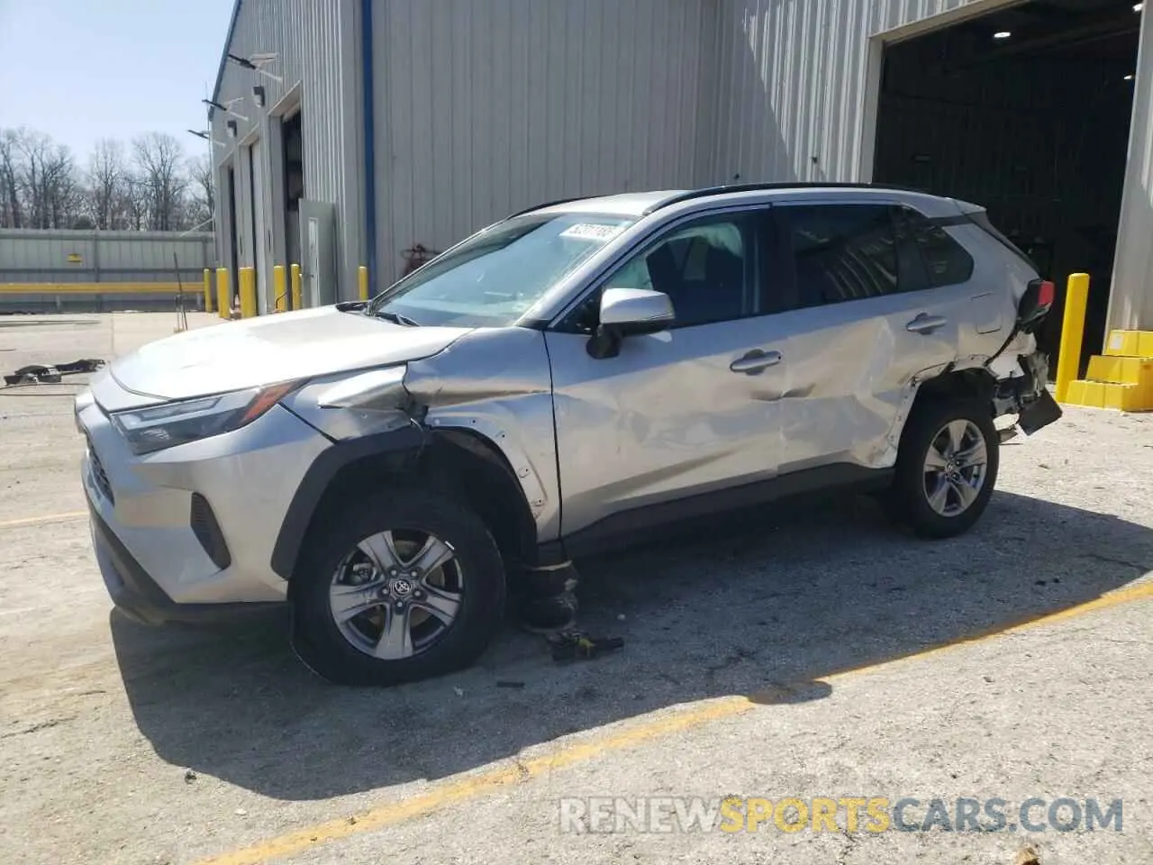 1 Photograph of a damaged car 2T3P1RFV4NC292601 TOYOTA RAV4 2022