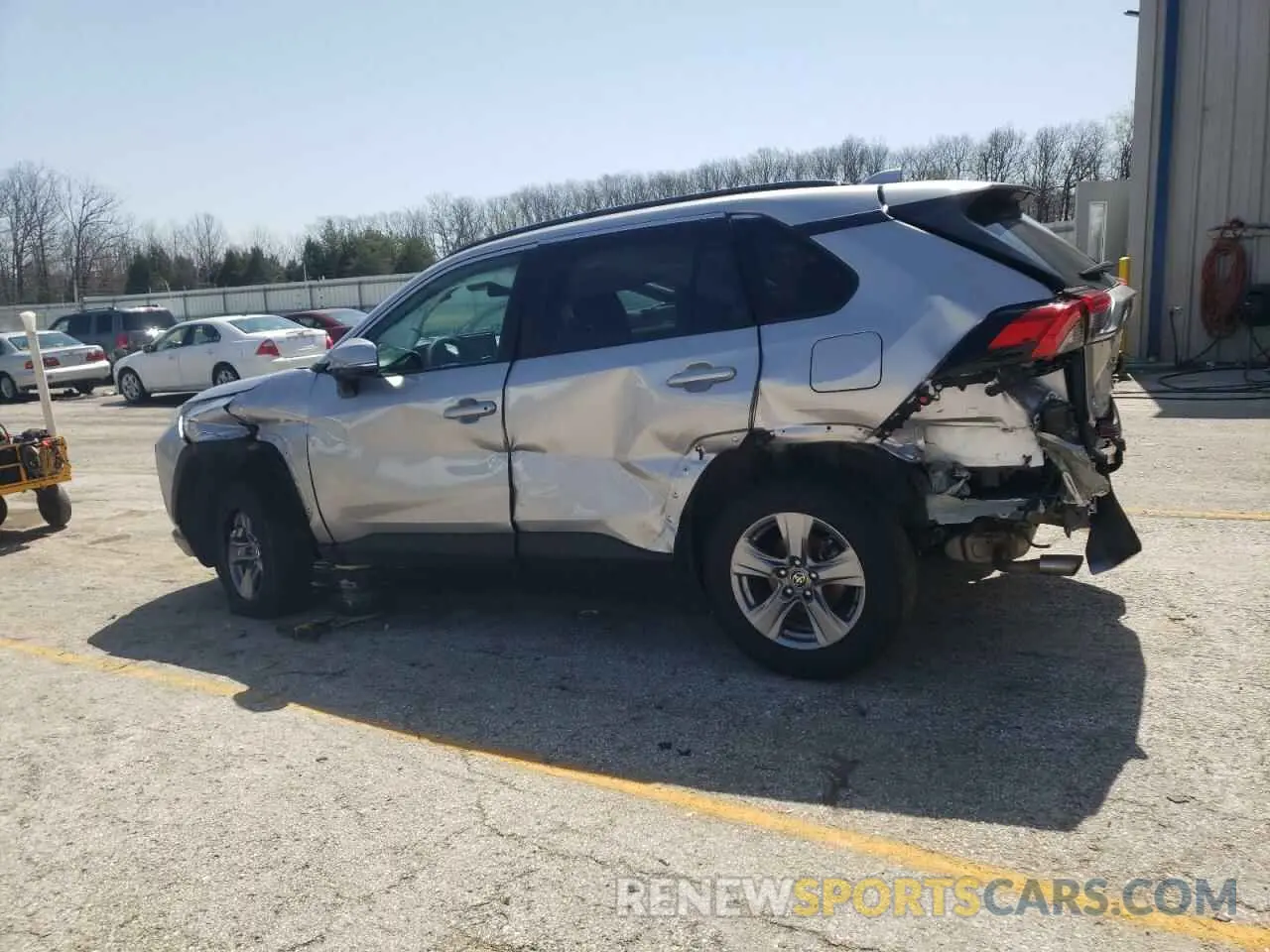 2 Photograph of a damaged car 2T3P1RFV4NC292601 TOYOTA RAV4 2022