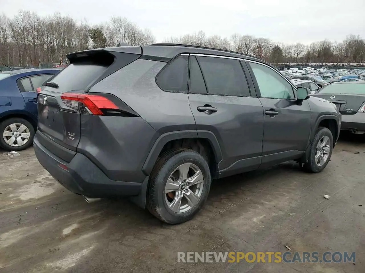 3 Photograph of a damaged car 2T3P1RFV4NC300860 TOYOTA RAV4 2022