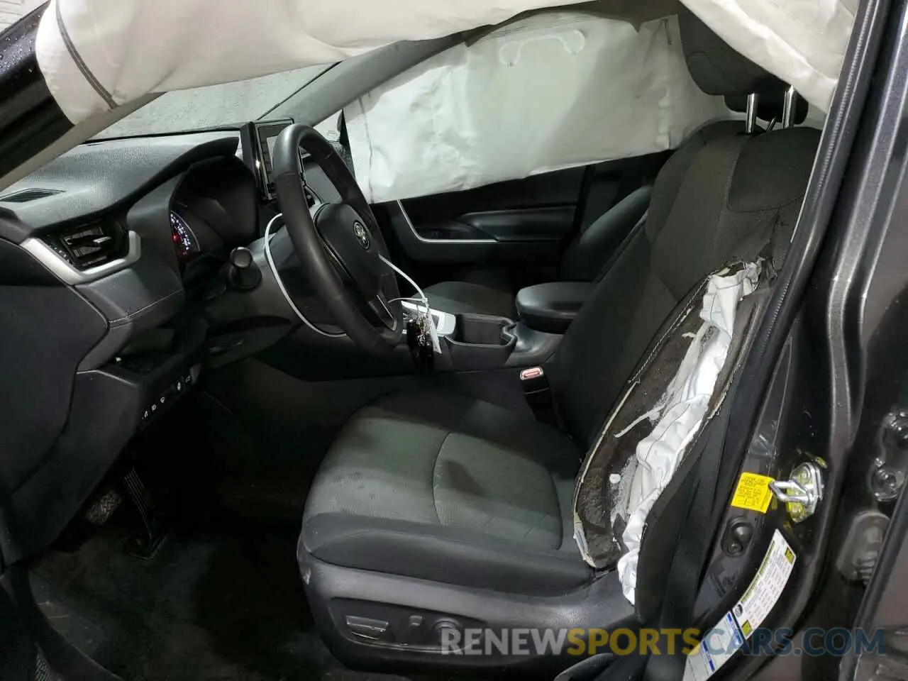 7 Photograph of a damaged car 2T3P1RFV4NC300860 TOYOTA RAV4 2022