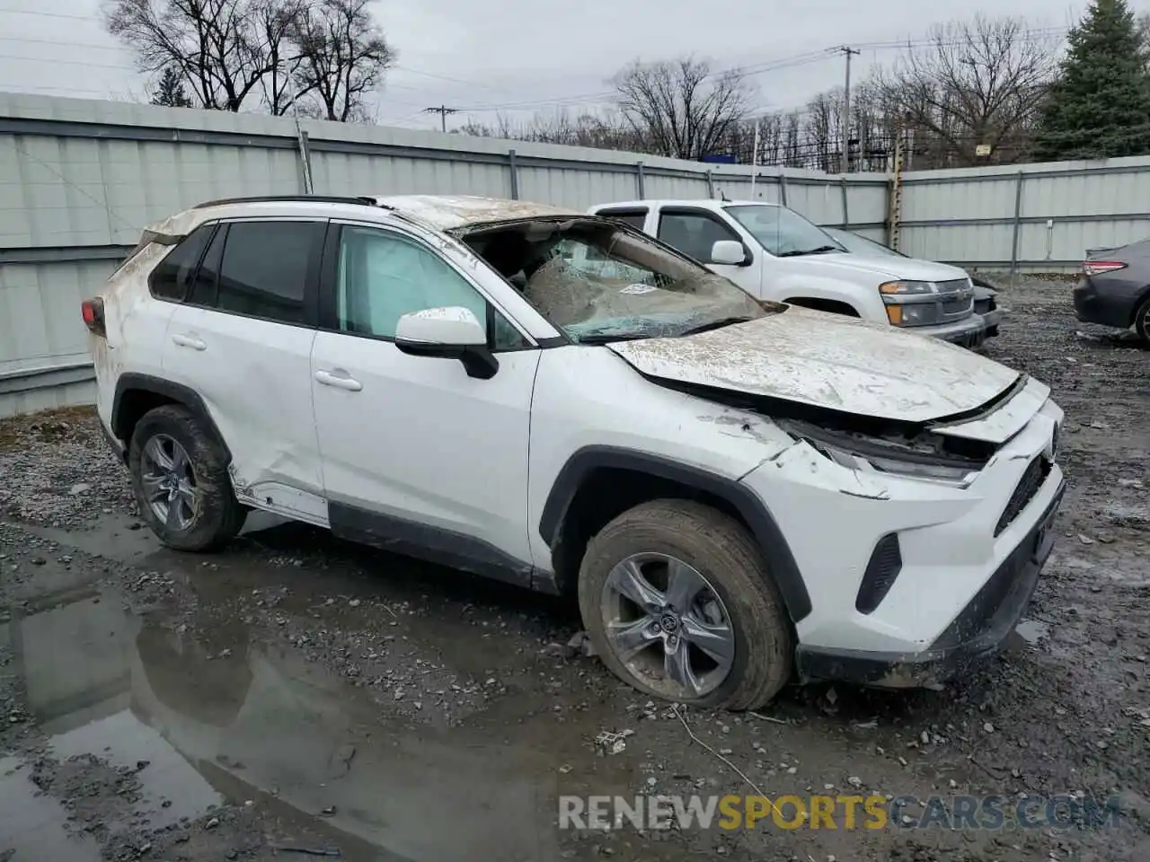 4 Photograph of a damaged car 2T3P1RFV4NW279247 TOYOTA RAV4 2022