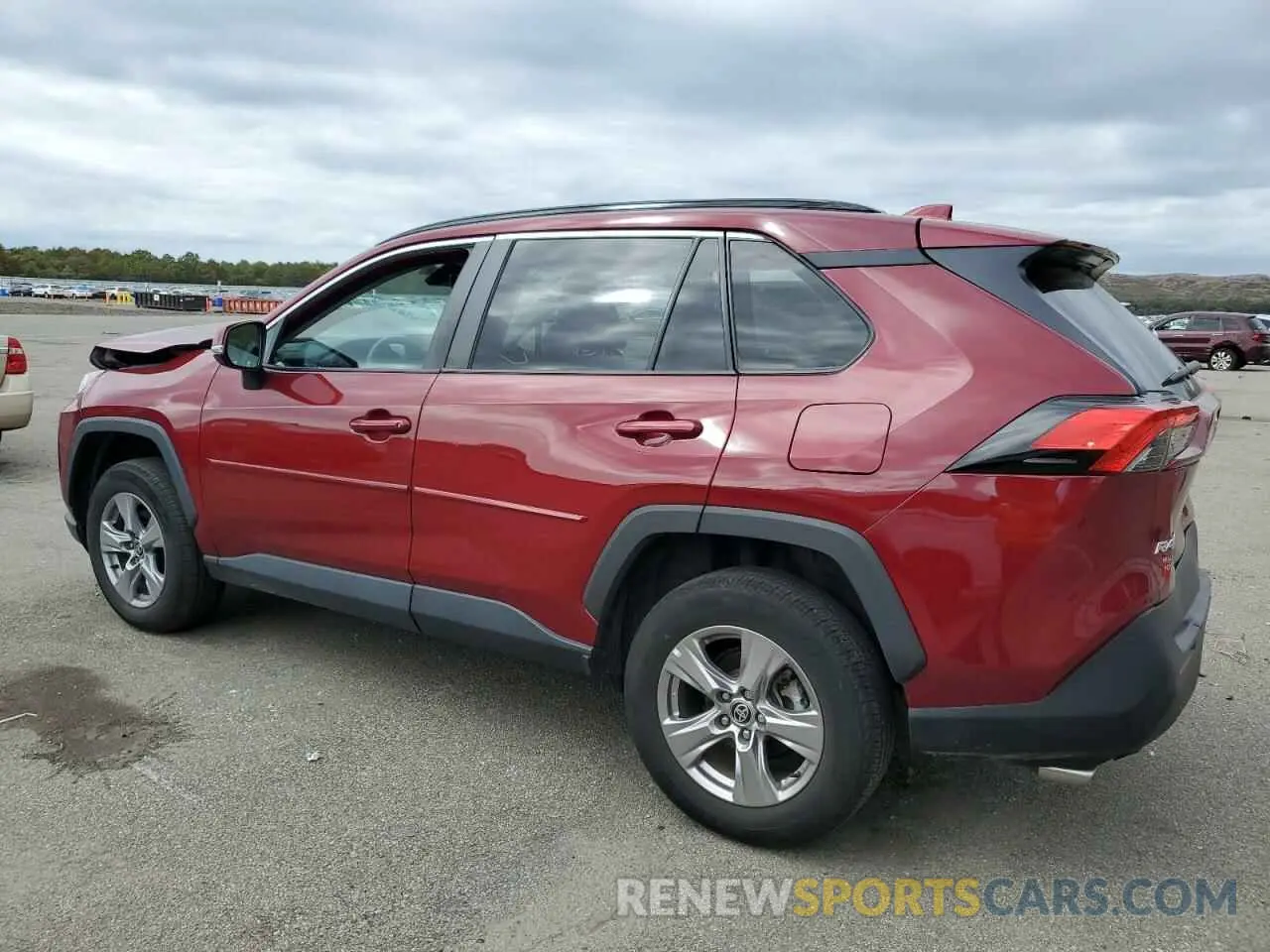 2 Photograph of a damaged car 2T3P1RFV4NW279975 TOYOTA RAV4 2022