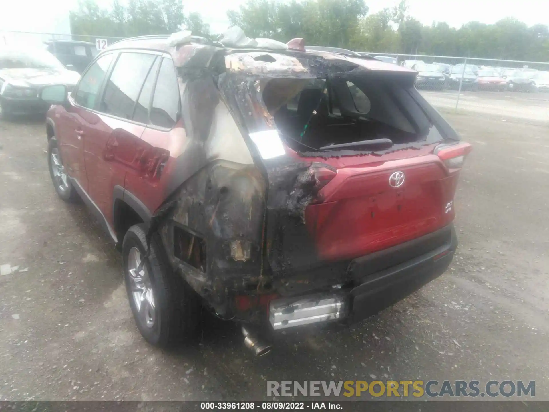 6 Photograph of a damaged car 2T3P1RFV4NW285646 TOYOTA RAV4 2022