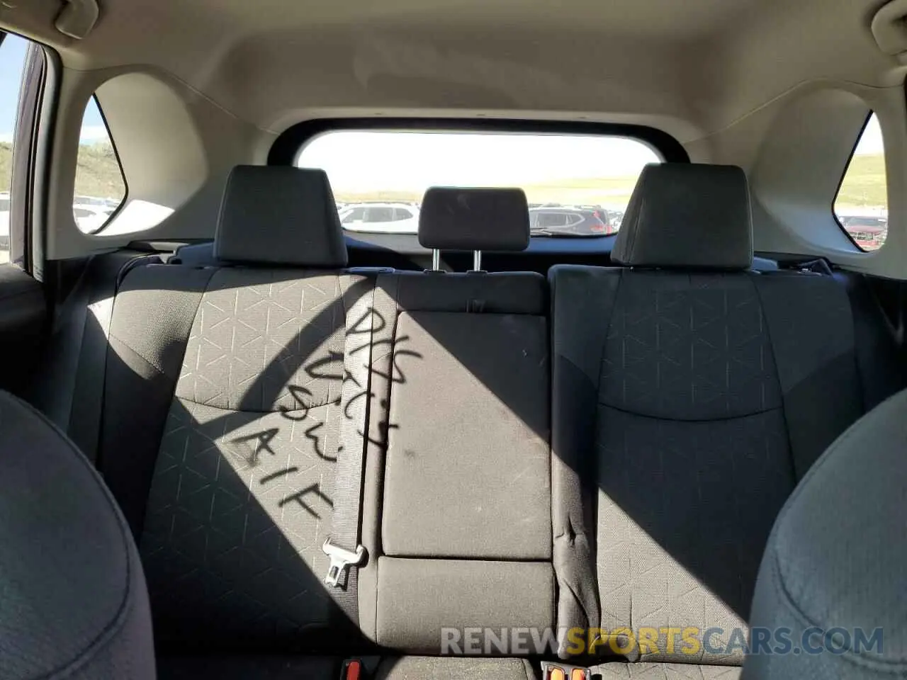 10 Photograph of a damaged car 2T3P1RFV4NW297912 TOYOTA RAV4 2022