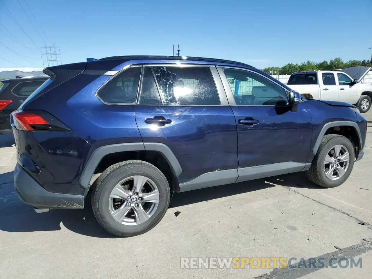 3 Photograph of a damaged car 2T3P1RFV4NW297912 TOYOTA RAV4 2022