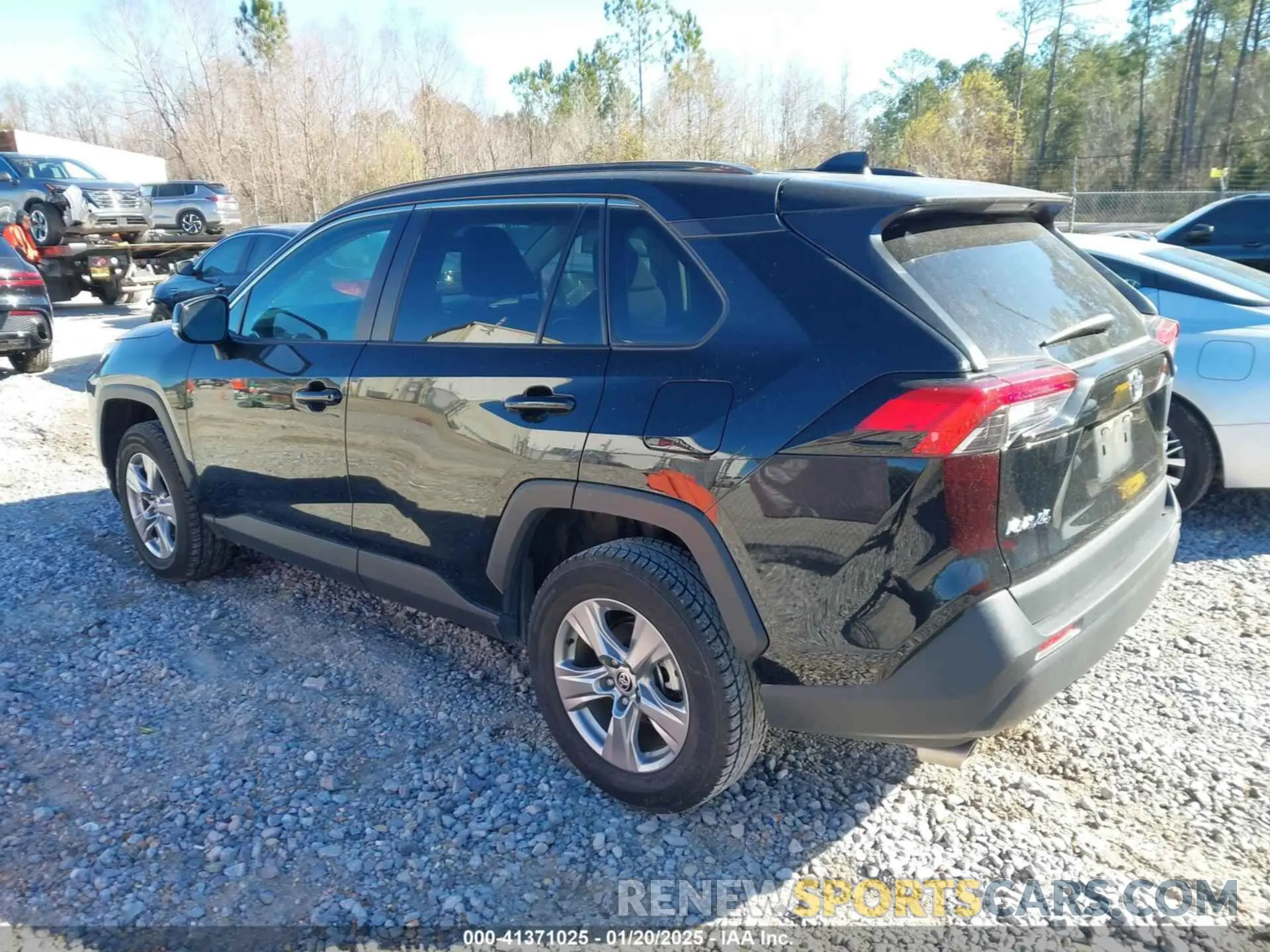3 Photograph of a damaged car 2T3P1RFV4NW298218 TOYOTA RAV4 2022