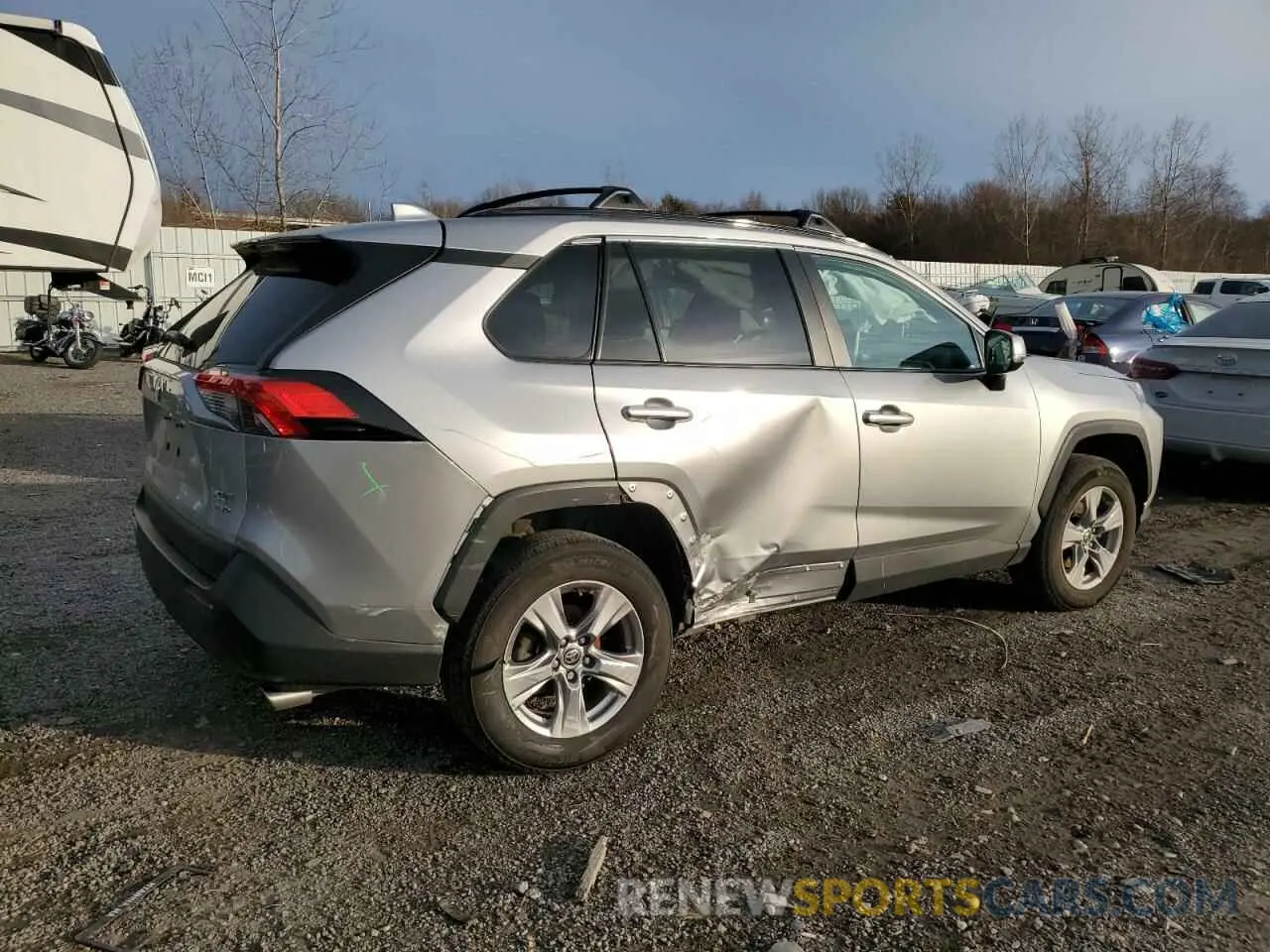 3 Photograph of a damaged car 2T3P1RFV4NW317978 TOYOTA RAV4 2022